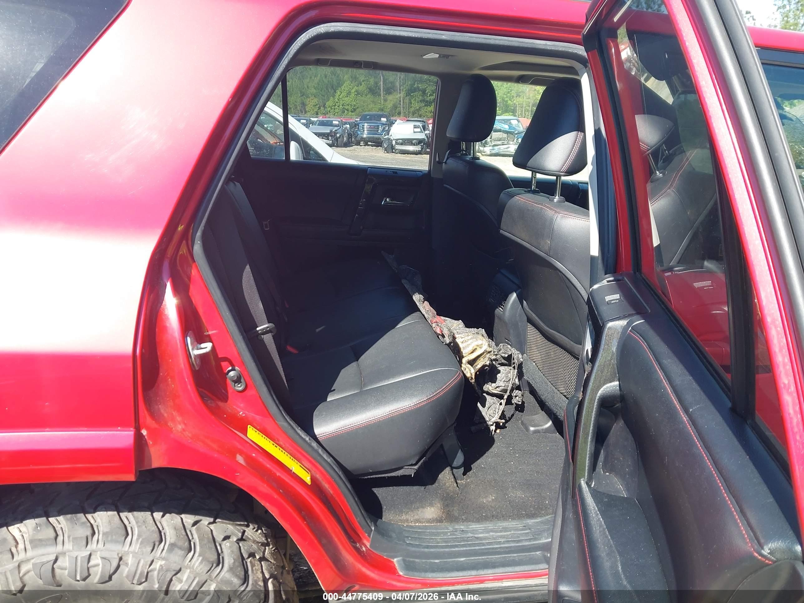 TOYOTA 4RUNNER image 8