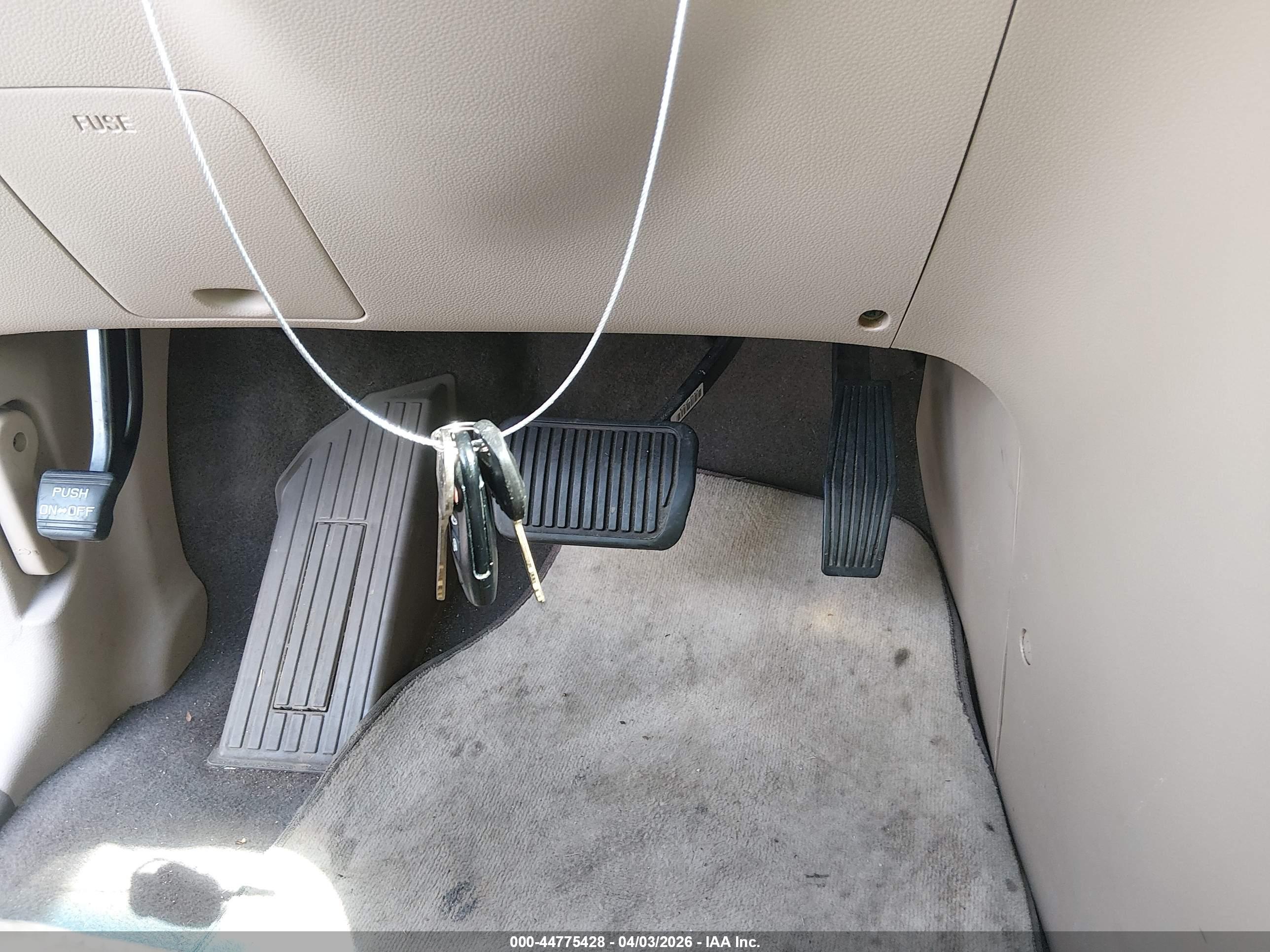 KIA SEDONA image 11