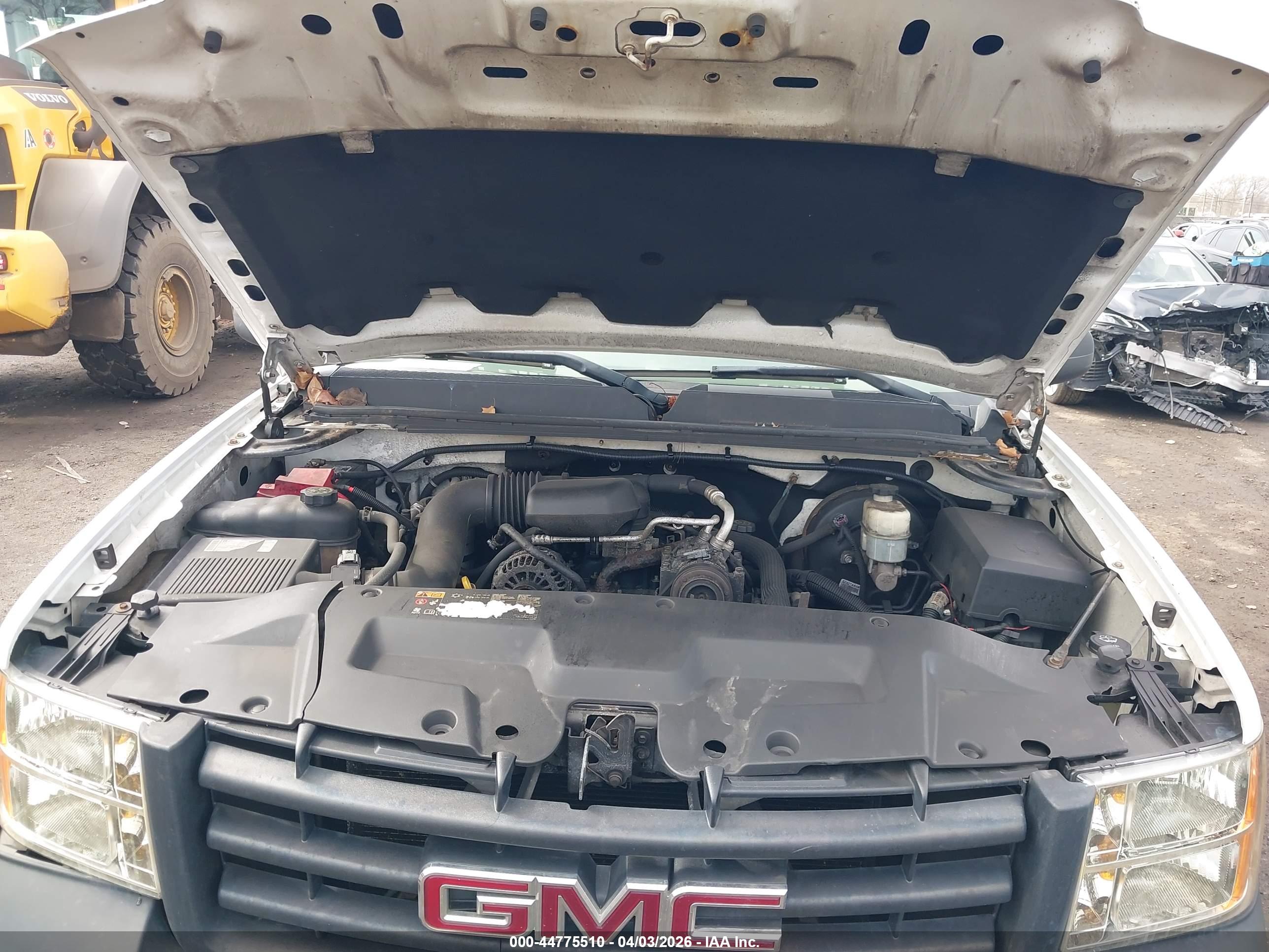 GMC SIERRA image 10