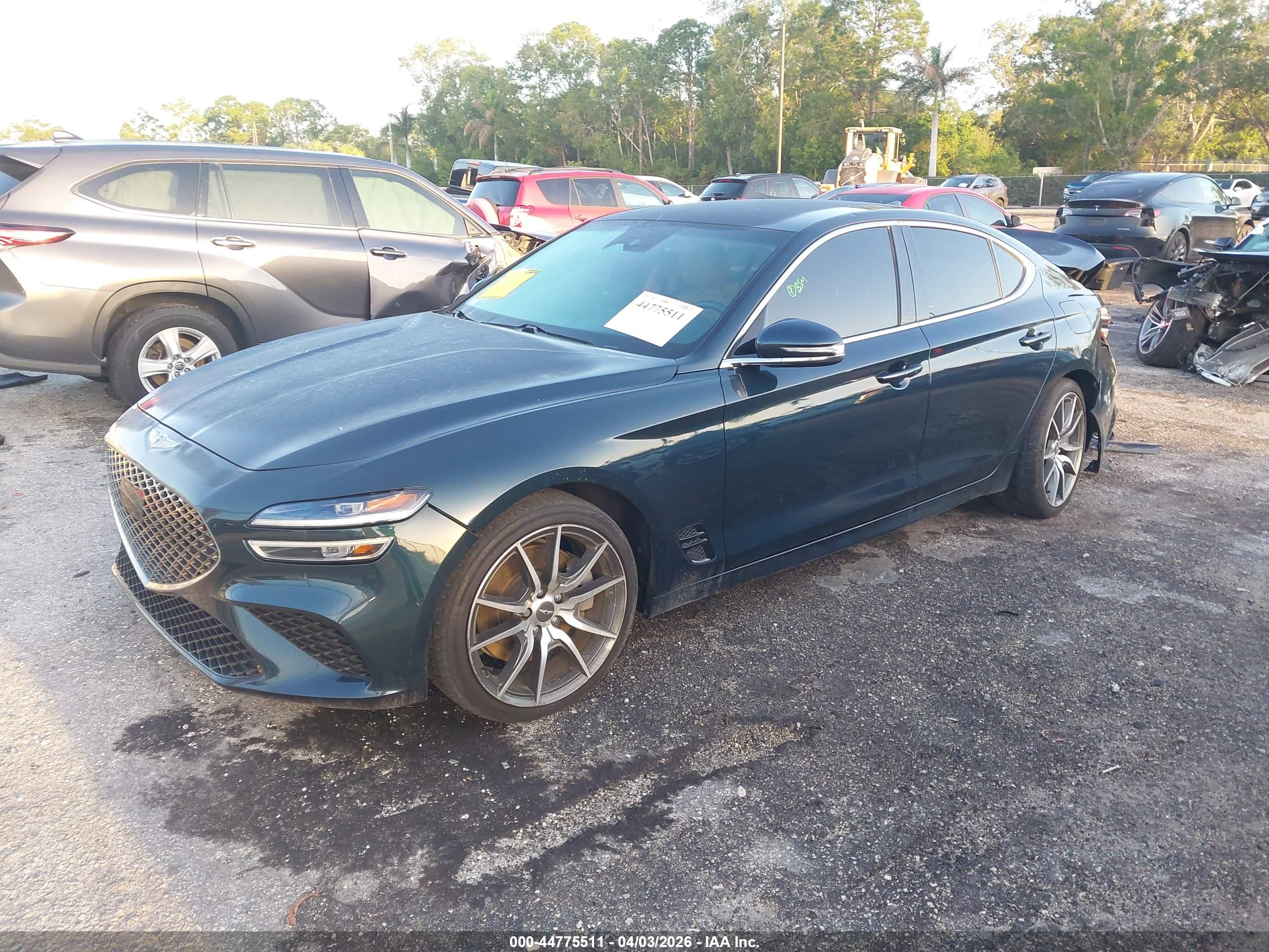 GENESIS G70 image 2