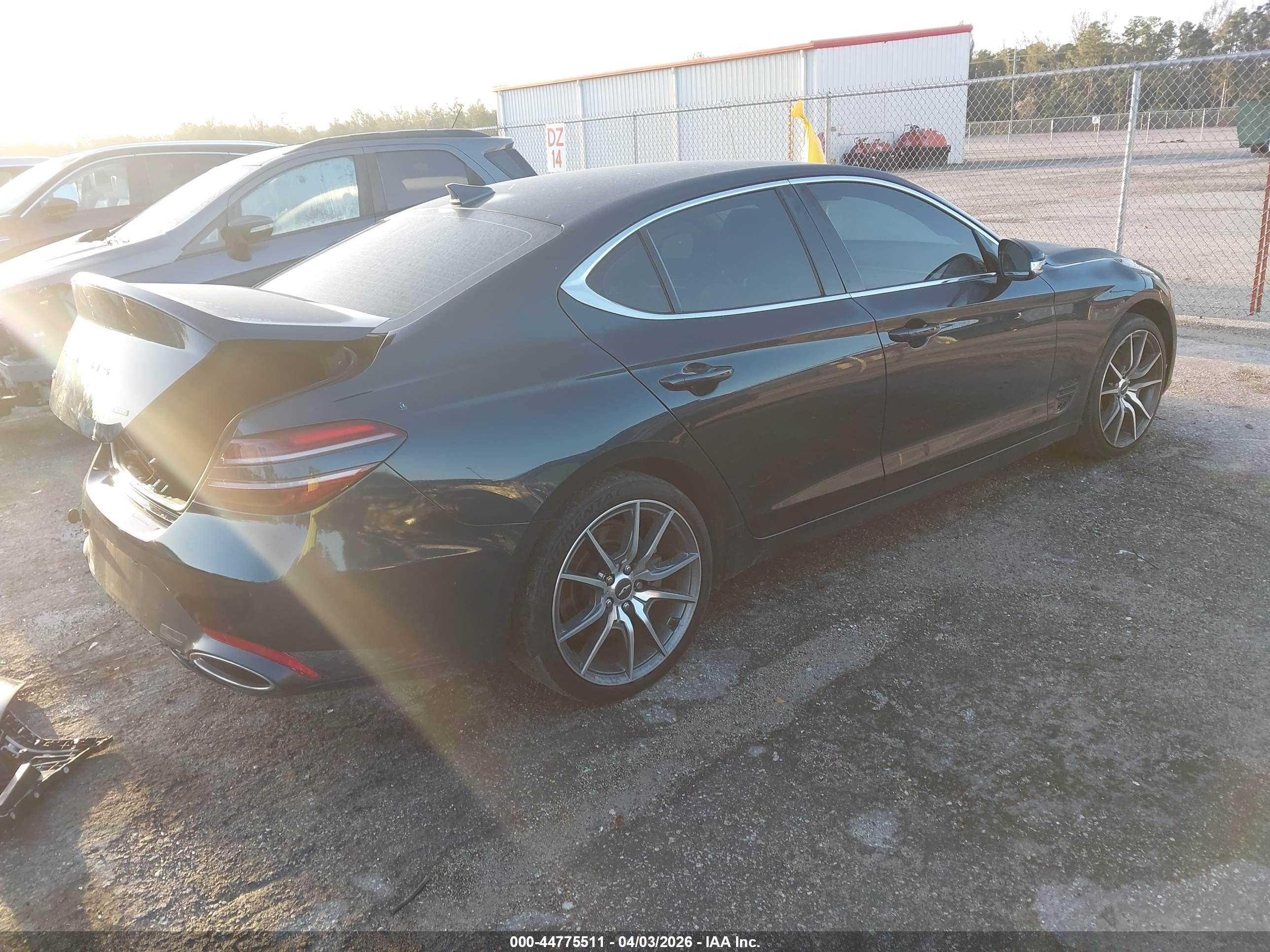 GENESIS G70 image 4