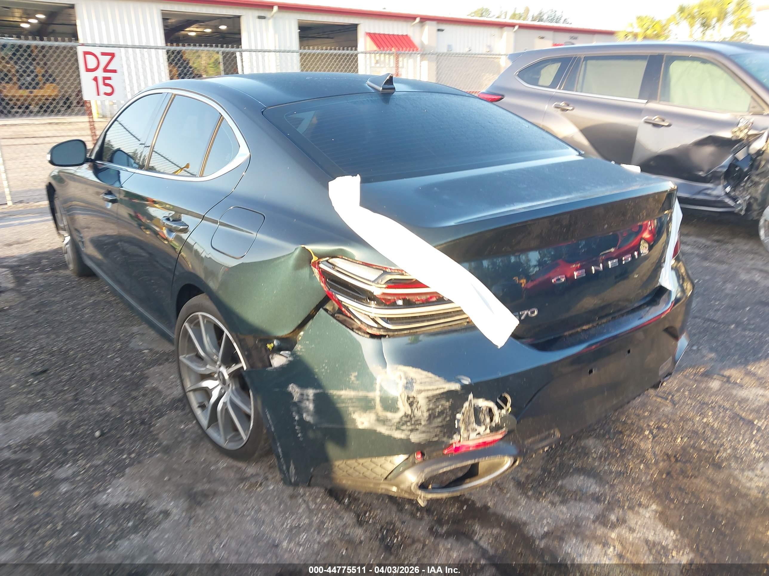 GENESIS G70 image 6