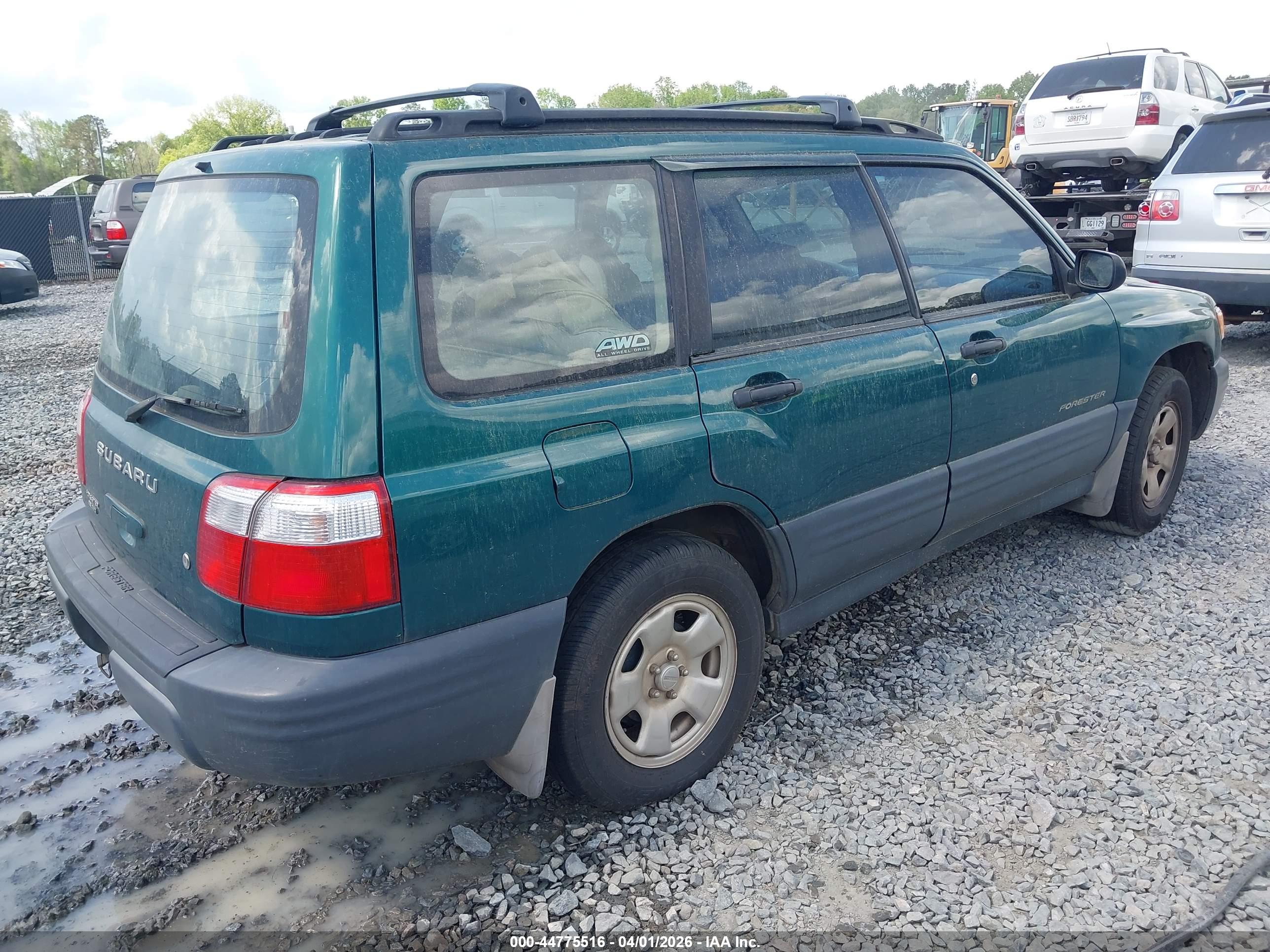 SUBARU FORESTER image 4