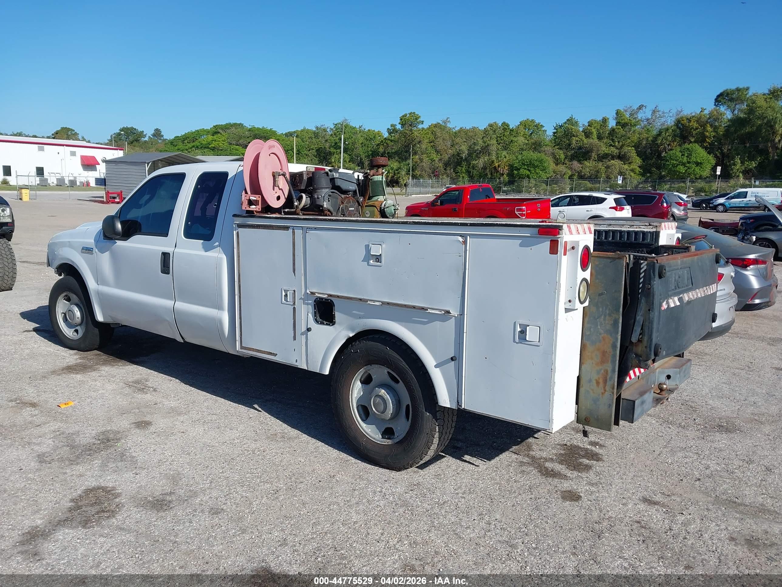 FORD F-350 image 3