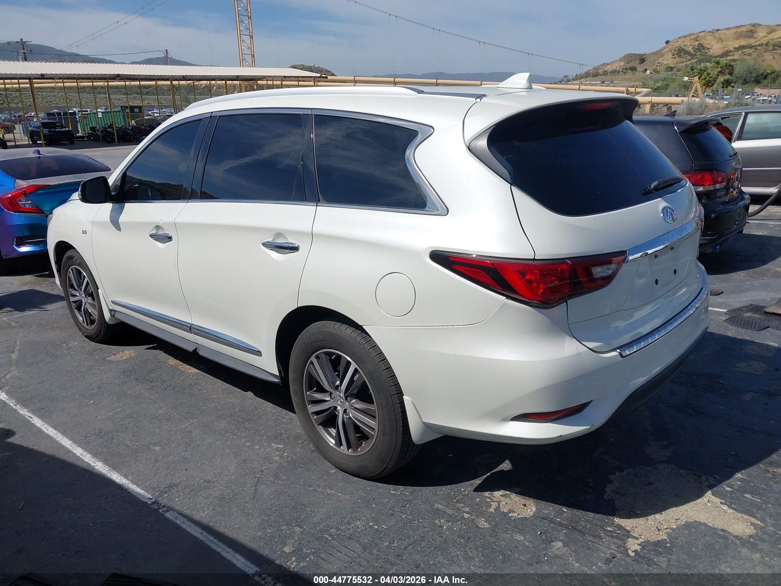 INFINITI QX60 image 3