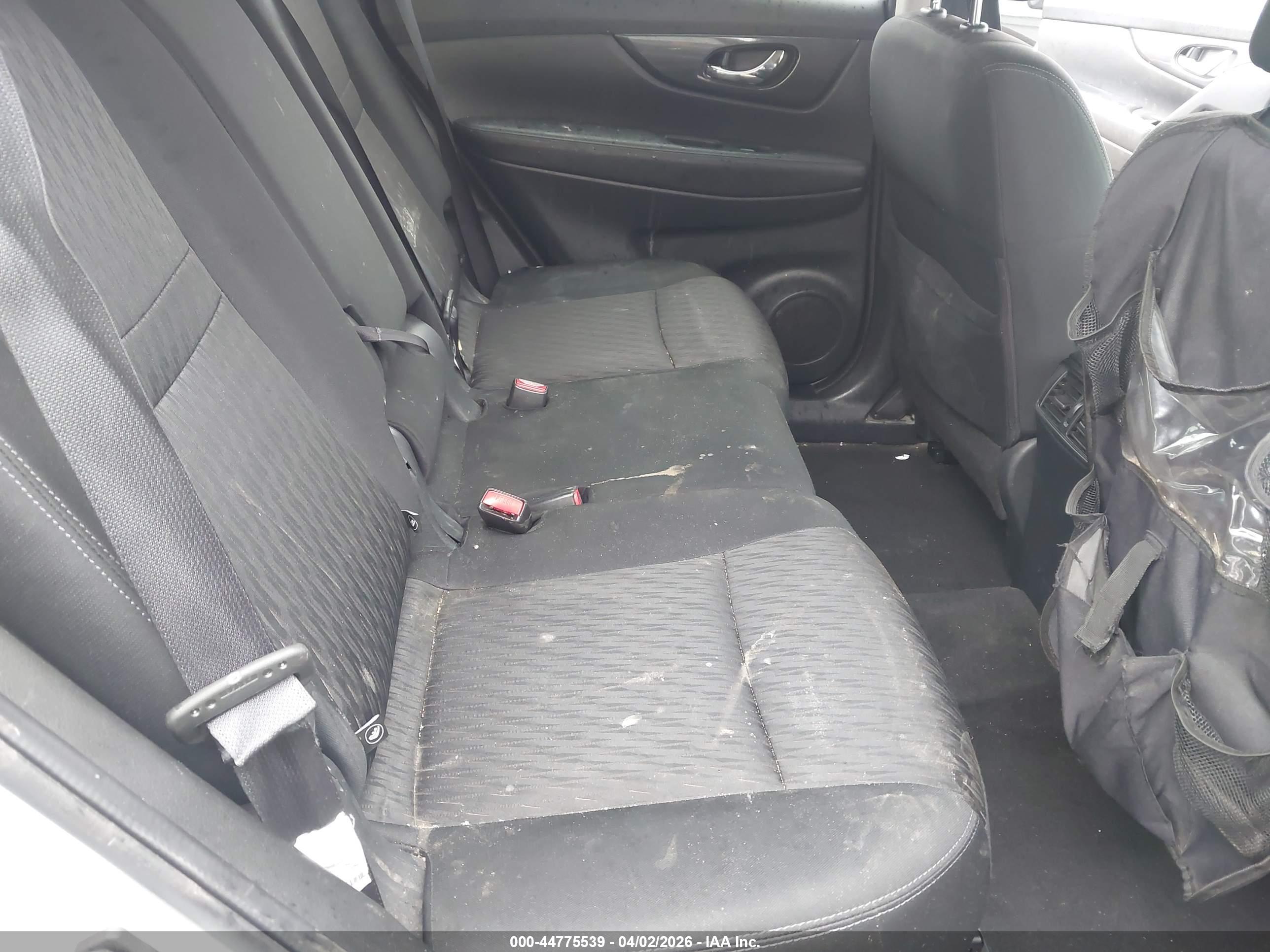 NISSAN ROGUE image 8