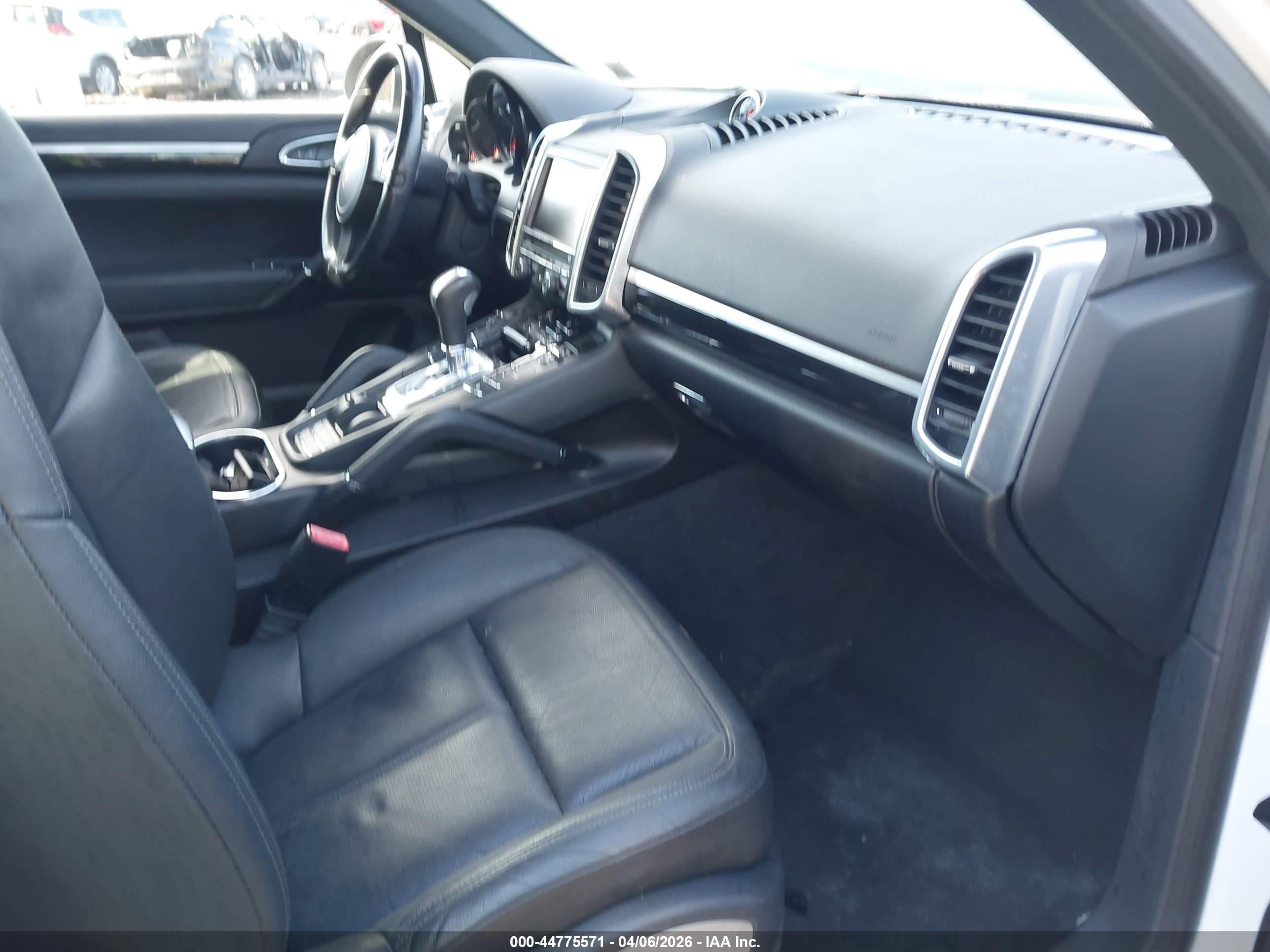 PORSCHE CAYENNE image 5