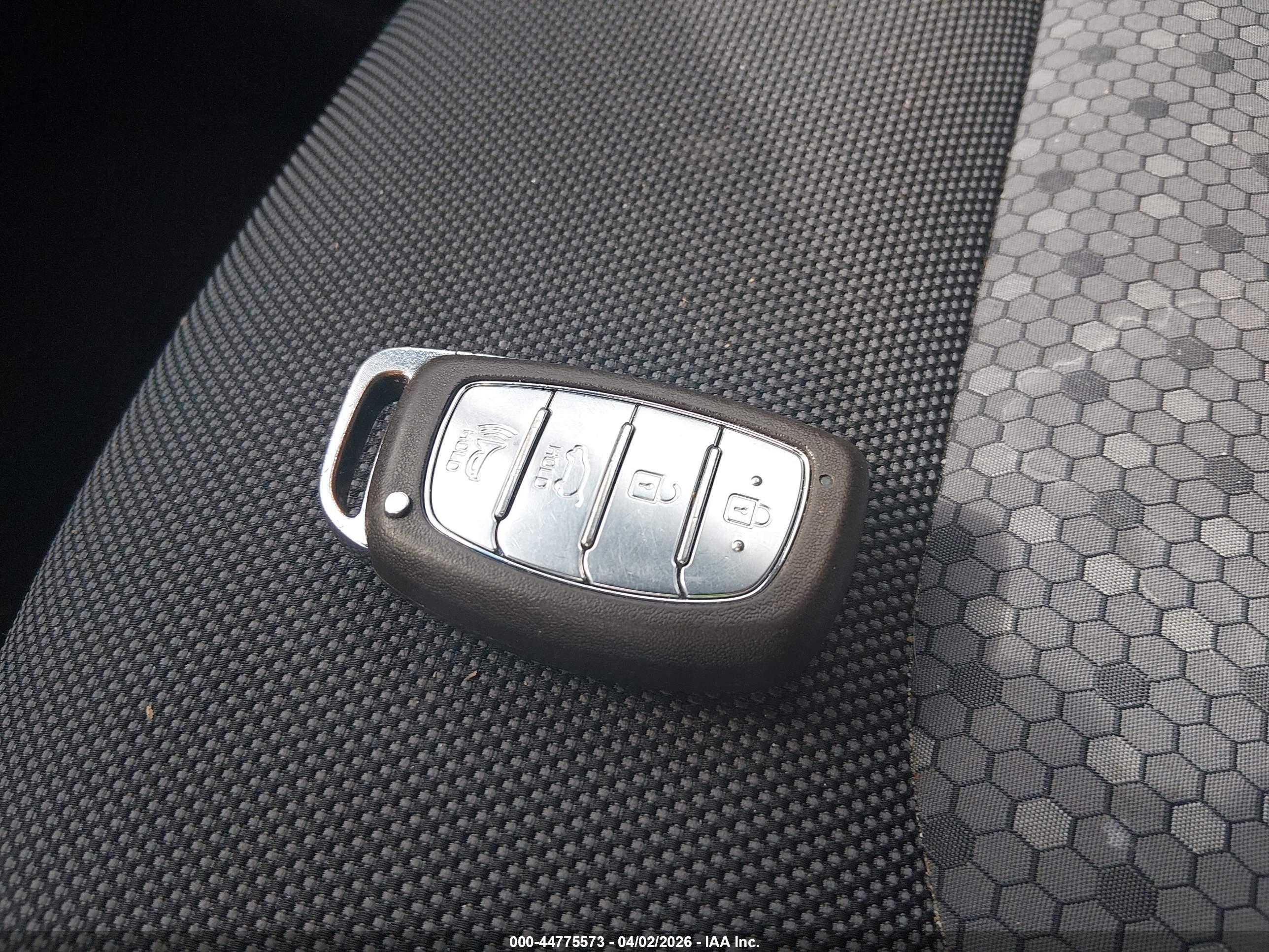 HYUNDAI IONIQ image 11