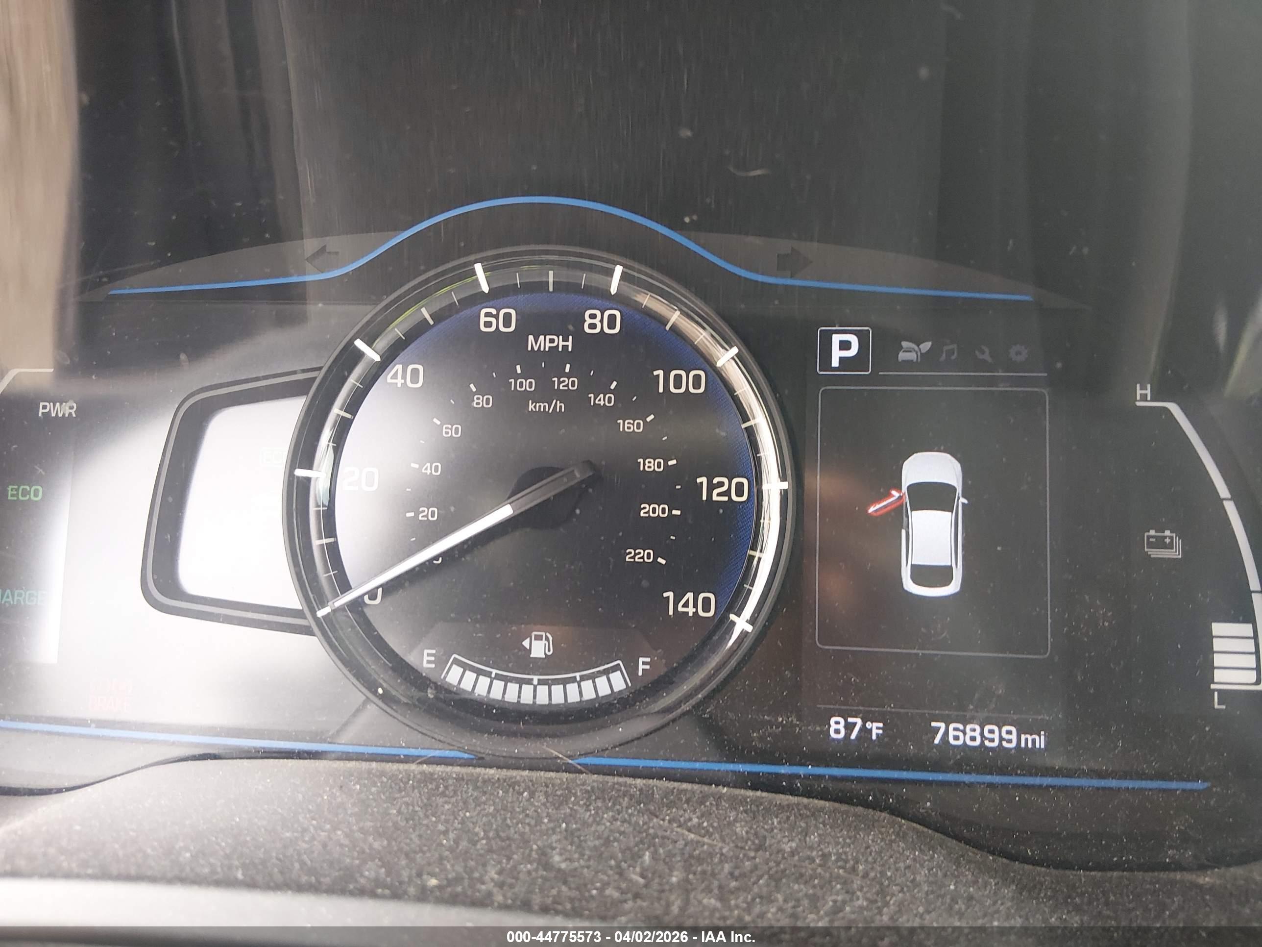 HYUNDAI IONIQ image 7