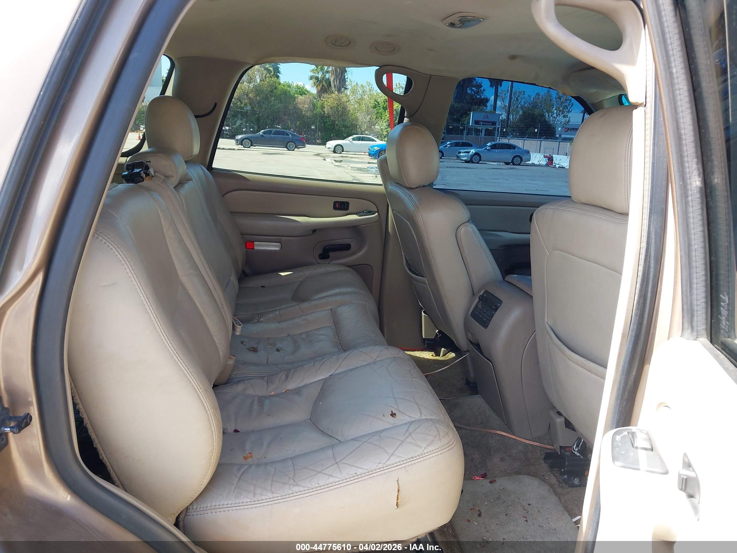 CHEVROLET TAHOE image 8