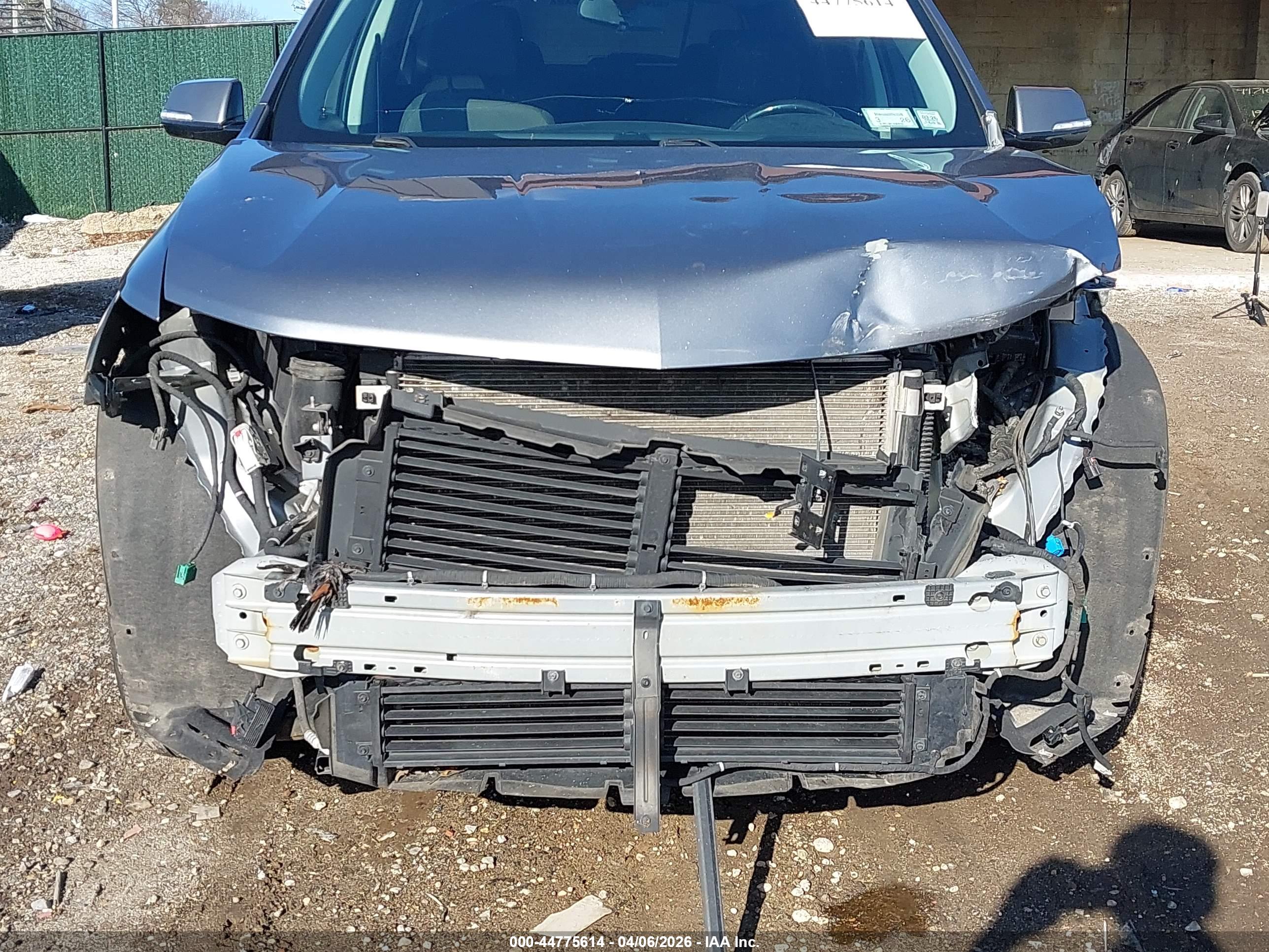 CHEVROLET TRAVERSE image 6