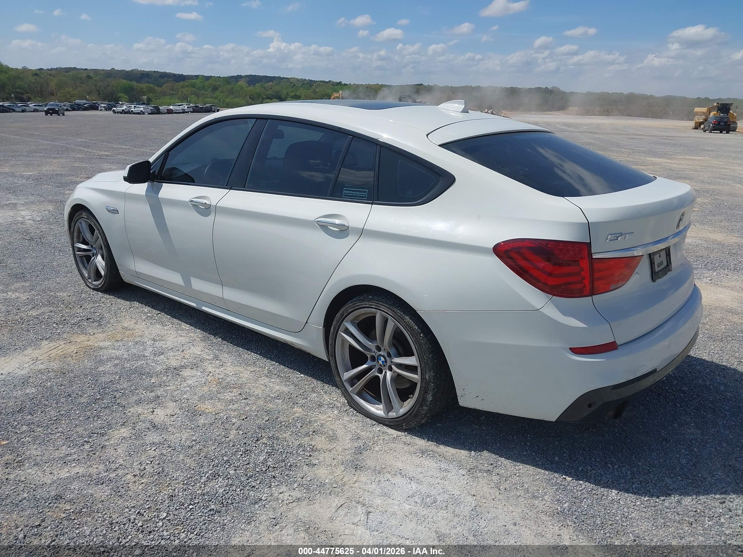 BMW 535I image 3