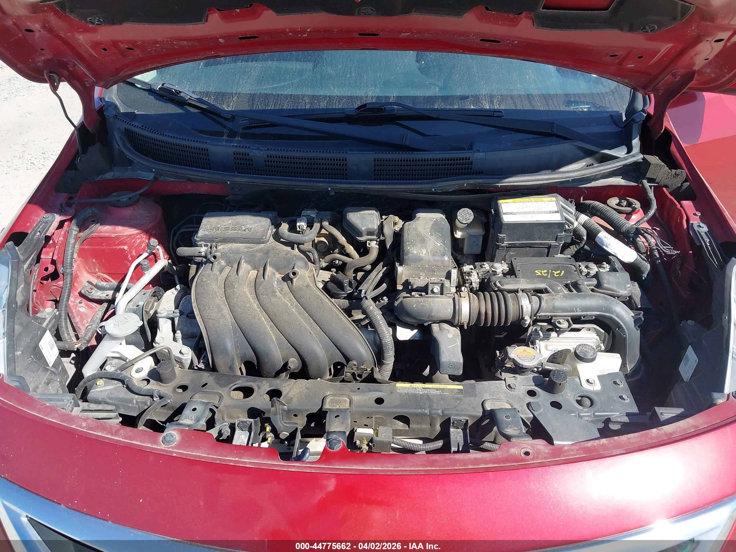NISSAN VERSA image 10