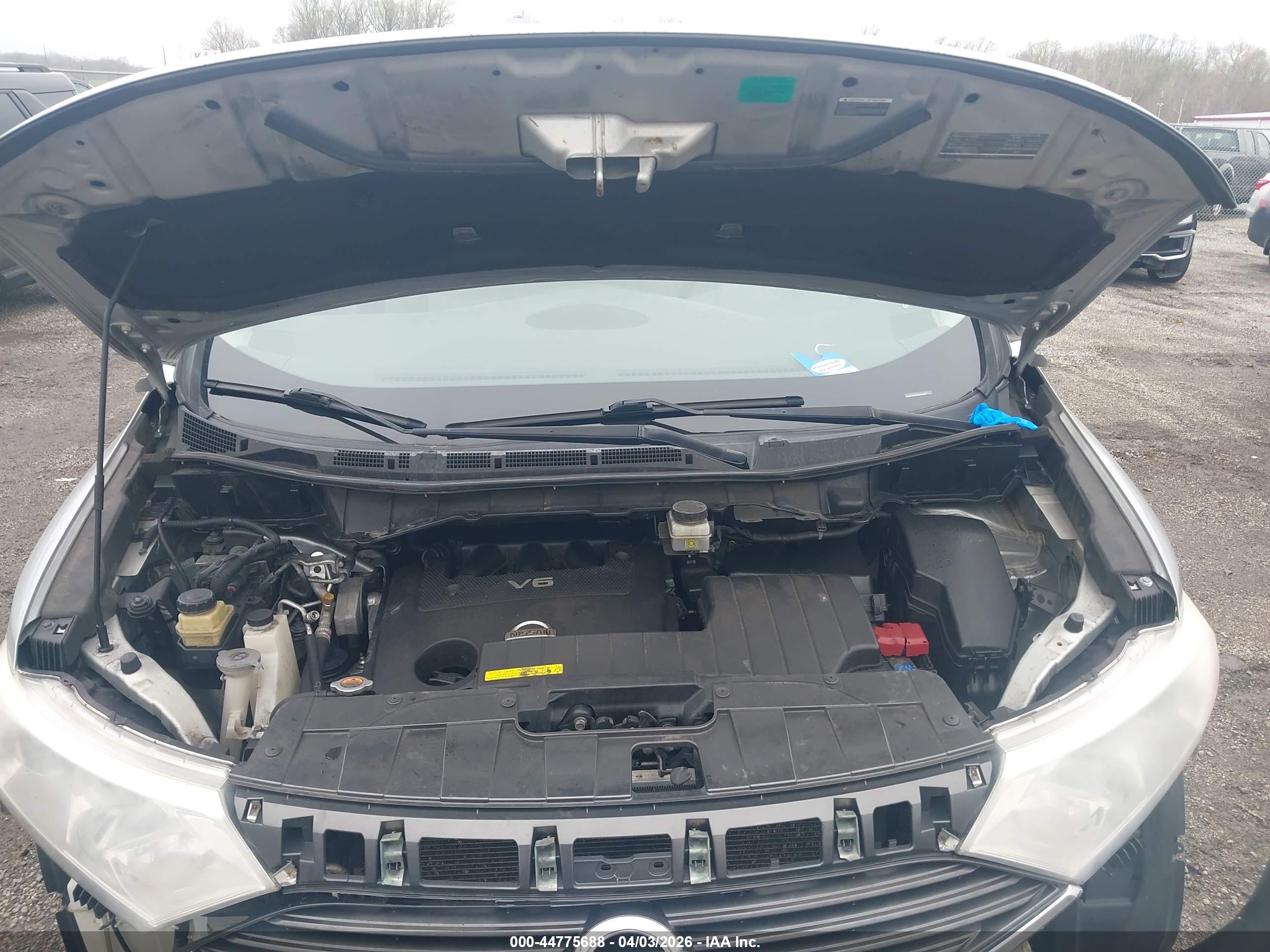 NISSAN QUEST image 10