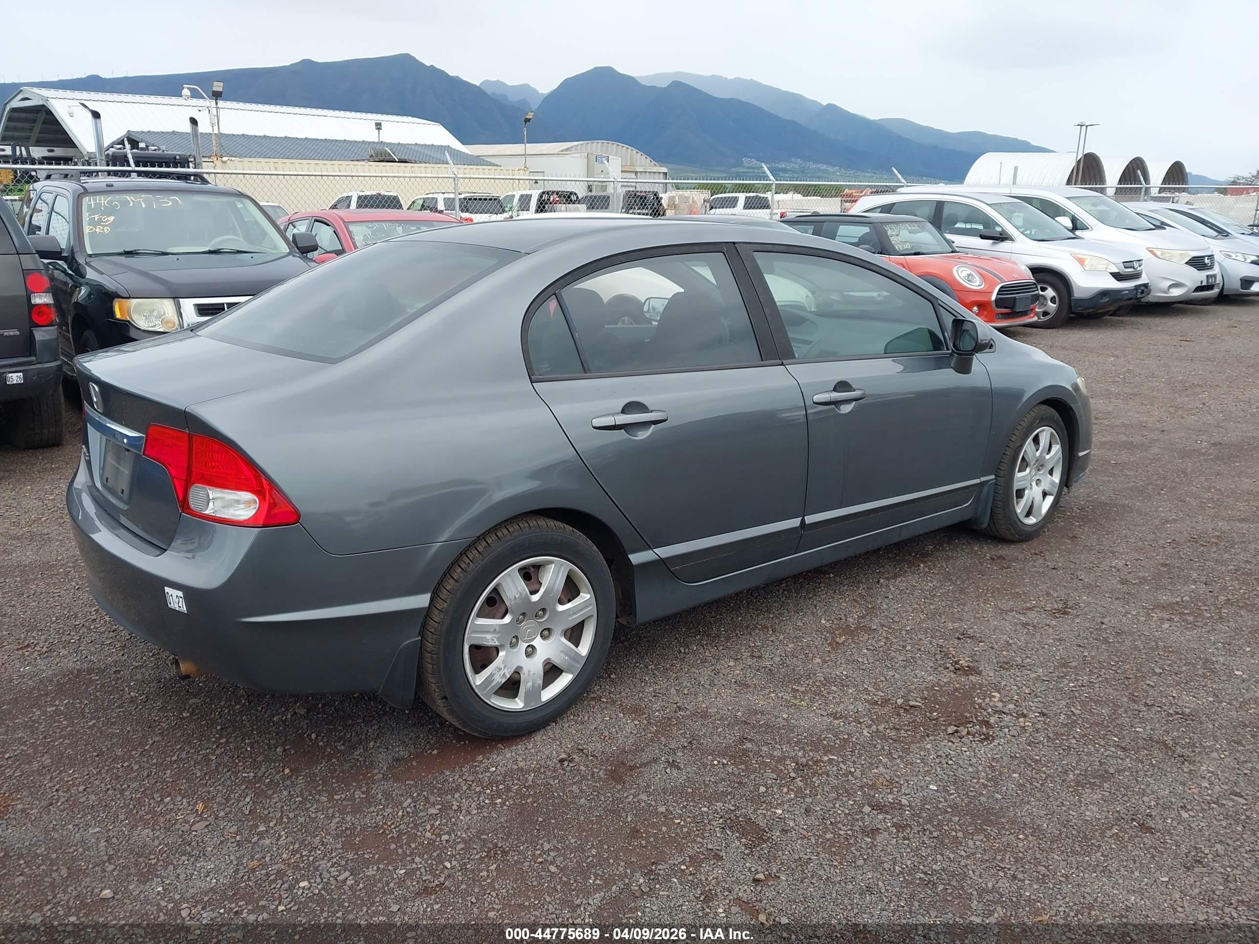 HONDA CIVIC image 4