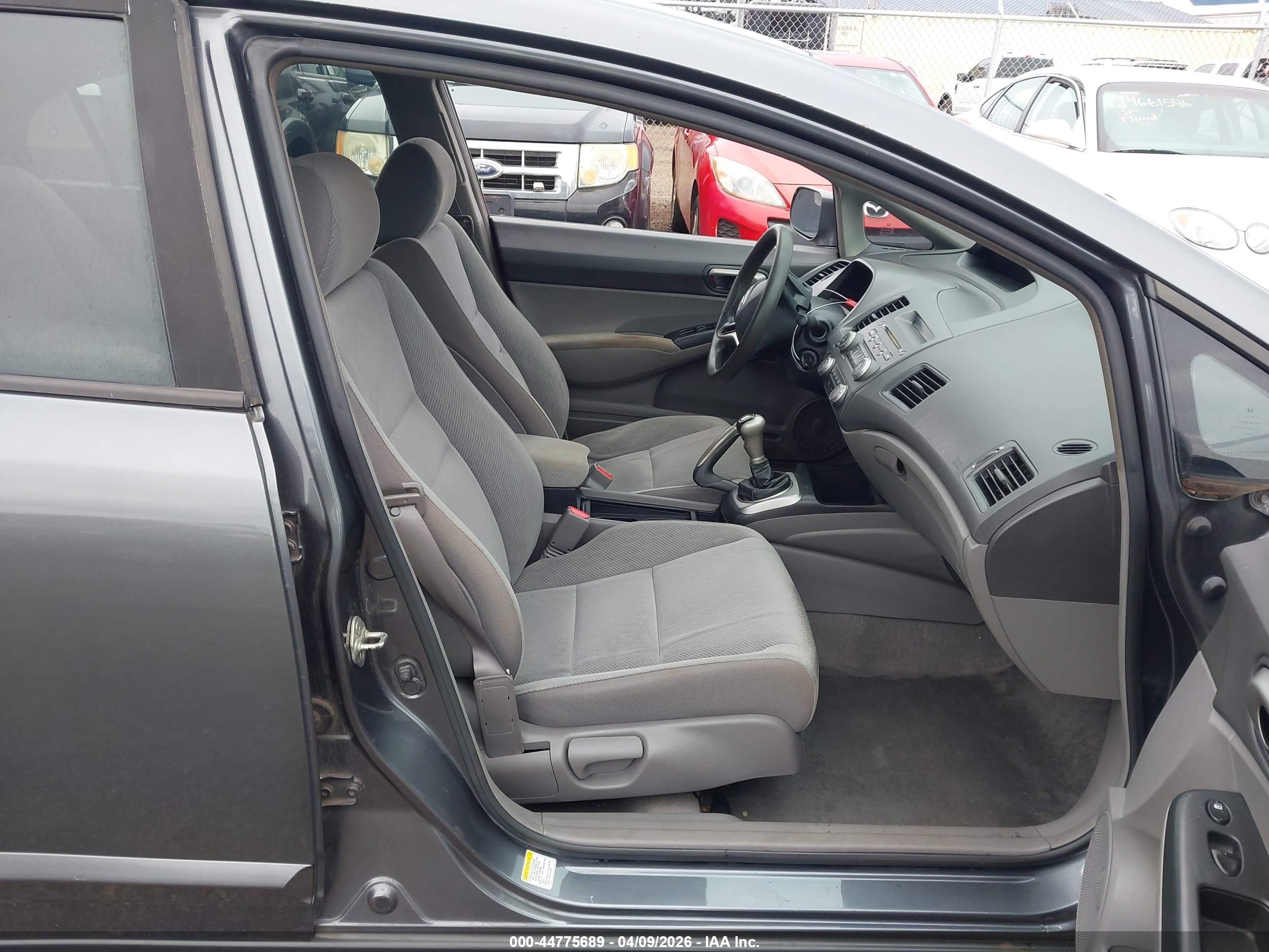 HONDA CIVIC image 5