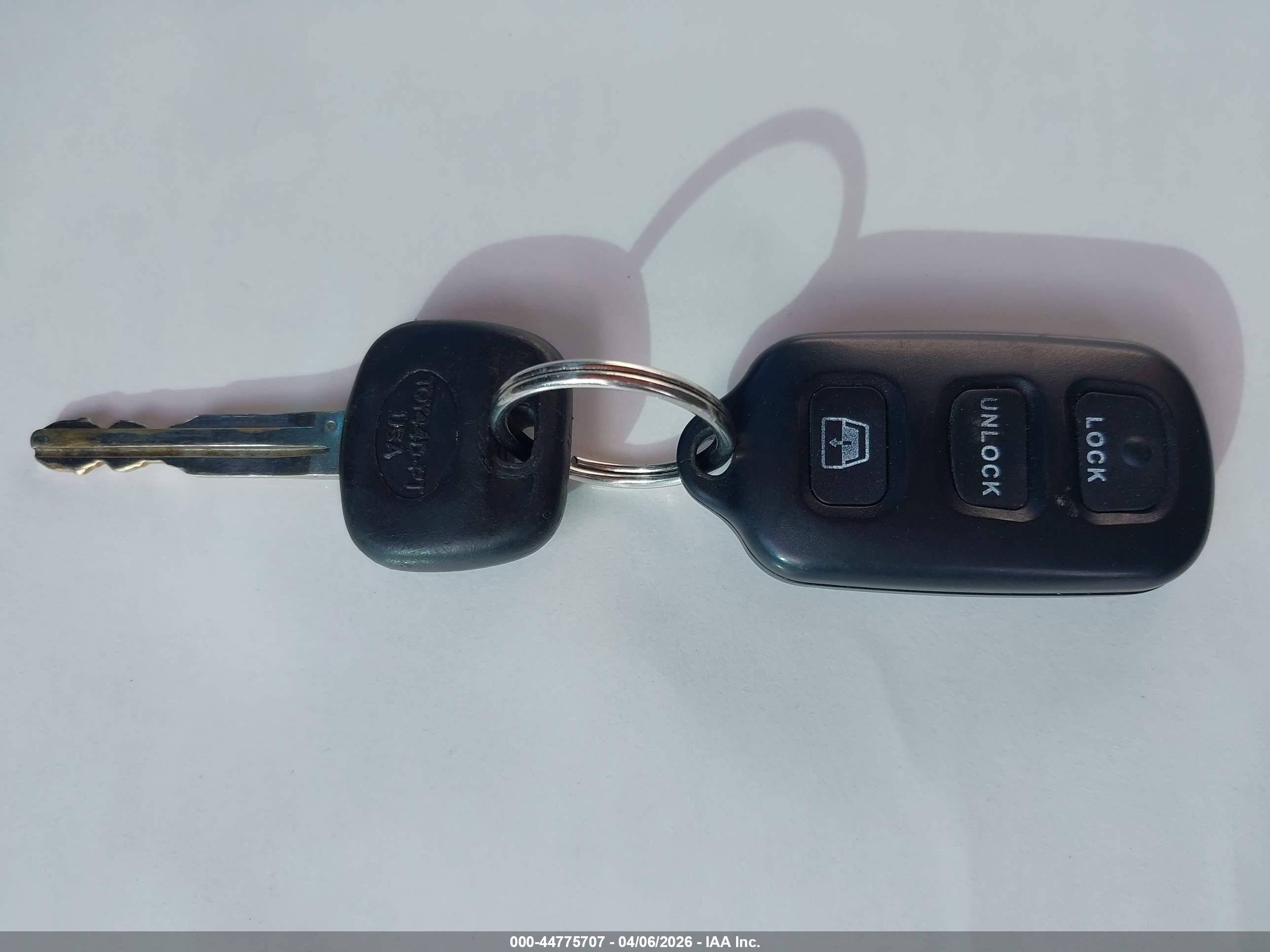 TOYOTA 4RUNNER image 11