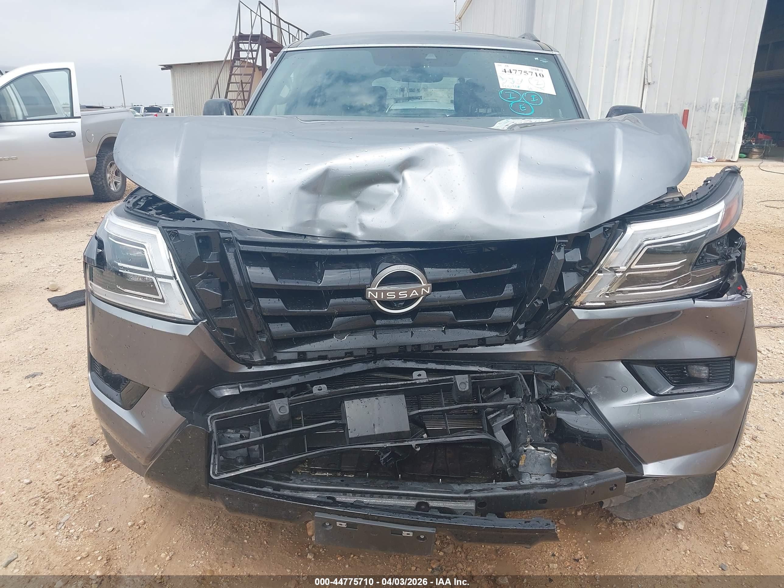NISSAN ARMADA image 6