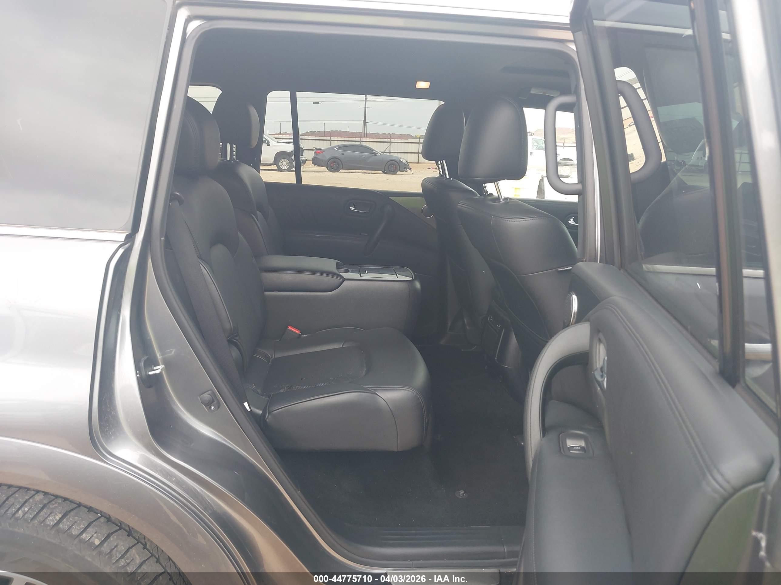 NISSAN ARMADA image 8