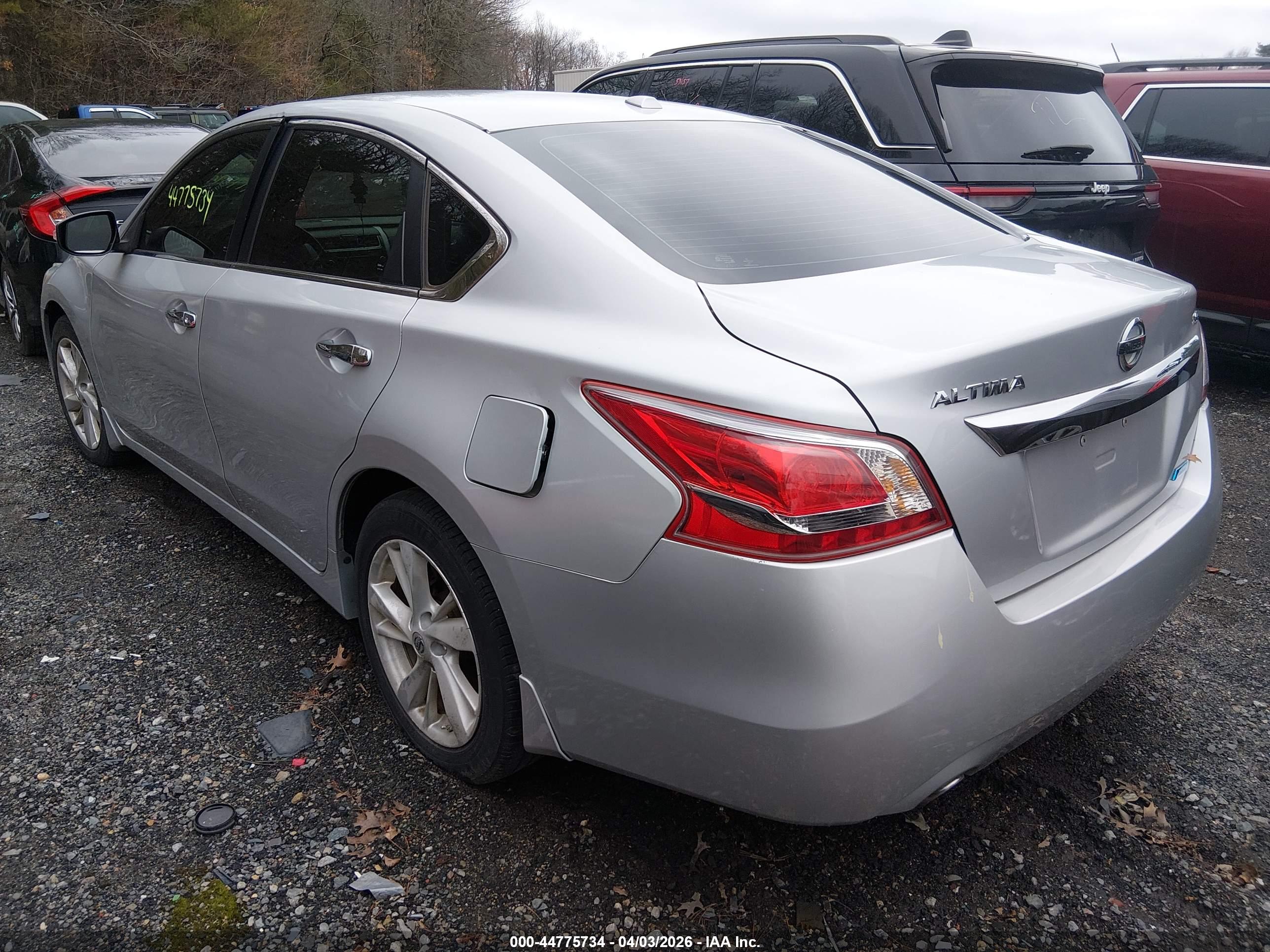 NISSAN ALTIMA image 3