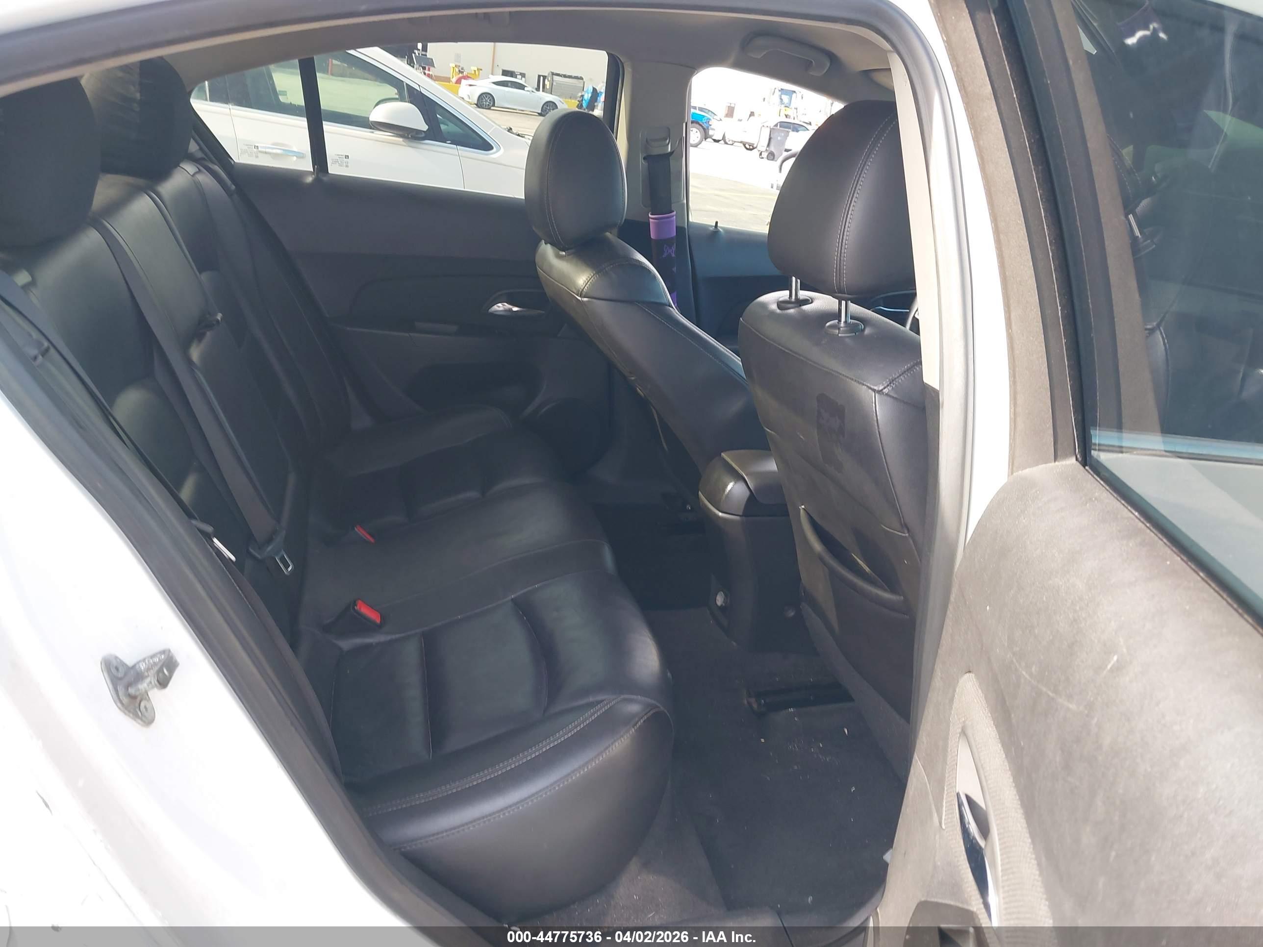 CHEVROLET CRUZE image 8