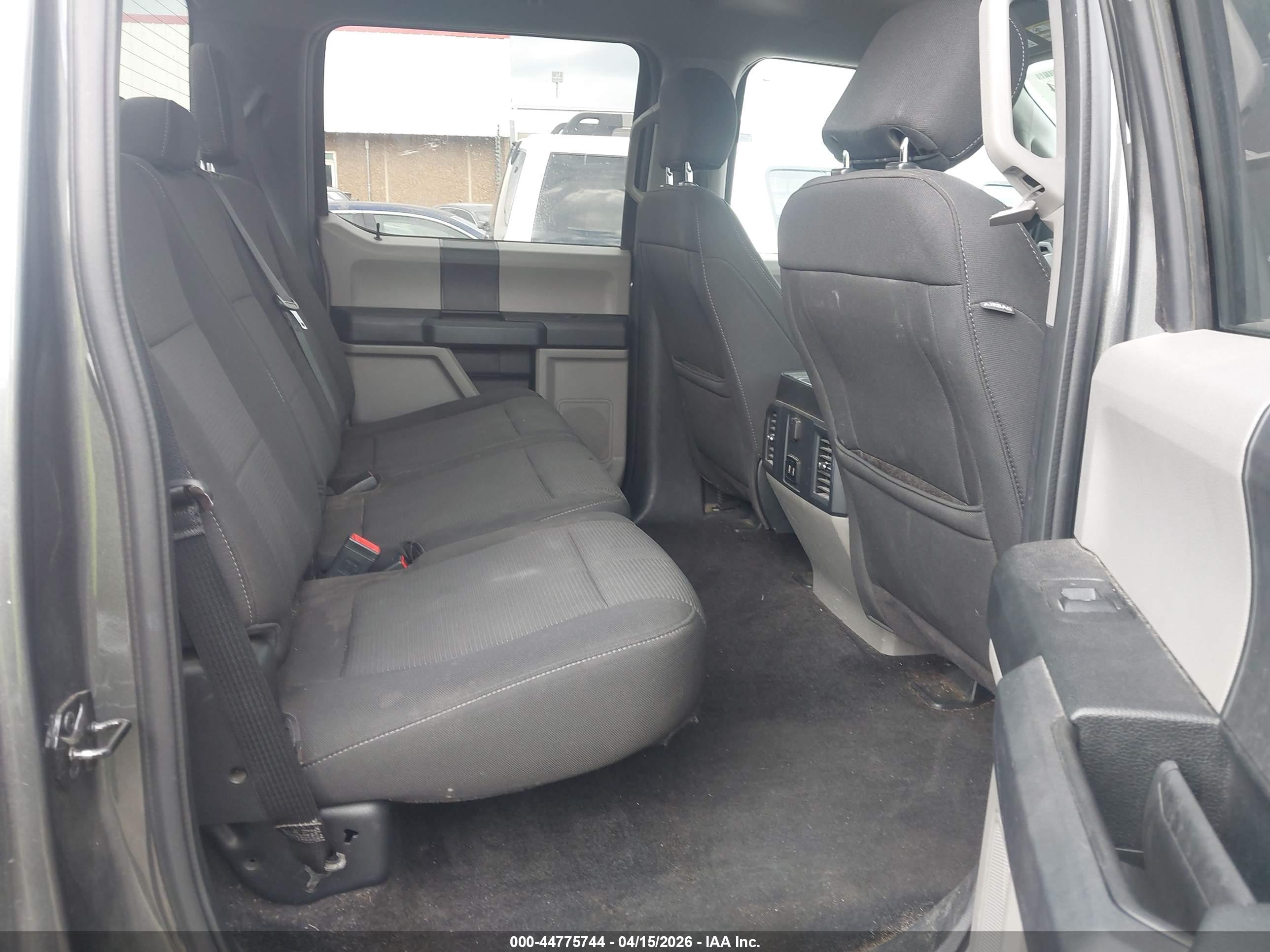 FORD F-150 image 8