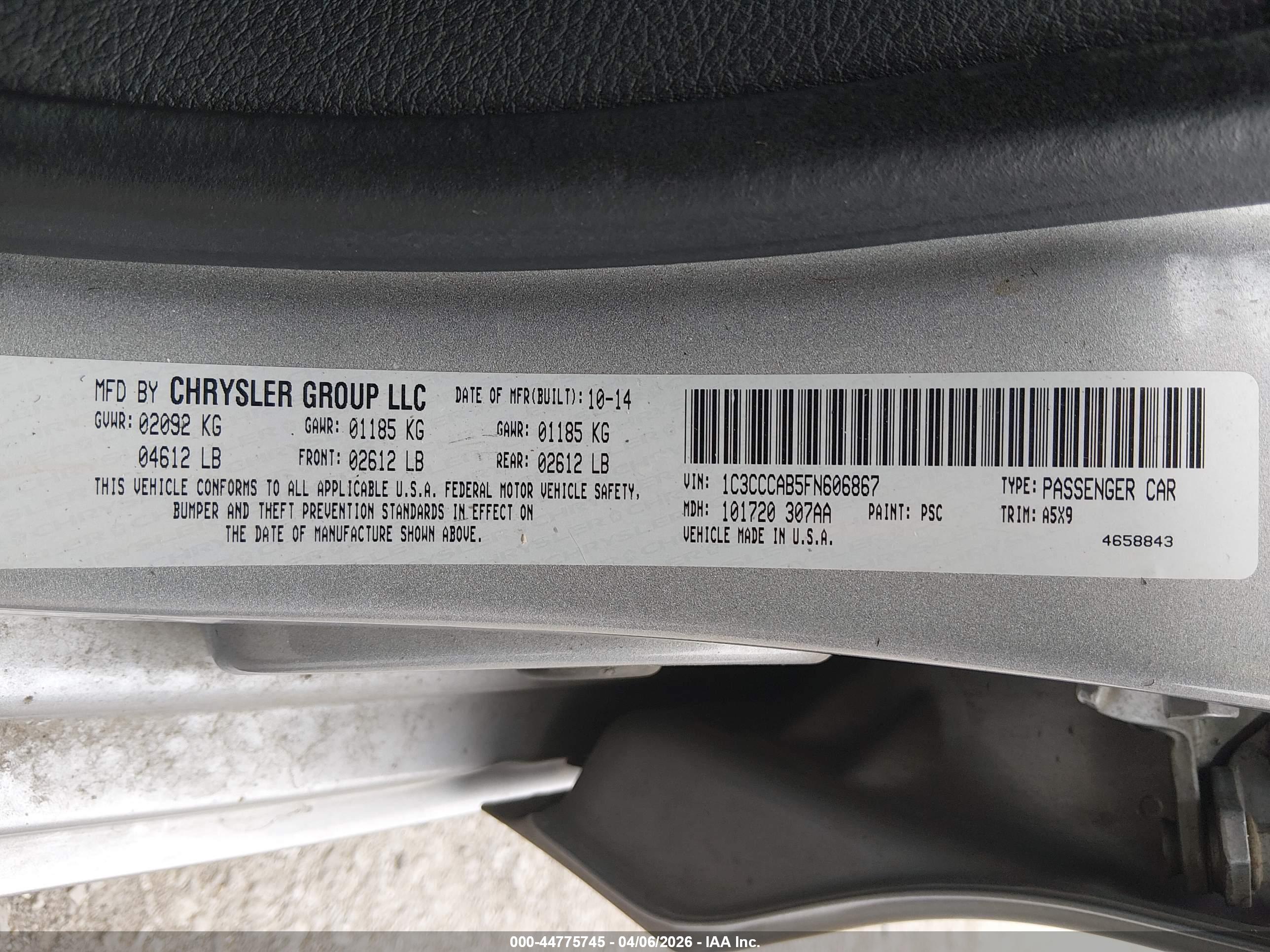 CHRYSLER 200 image 9
