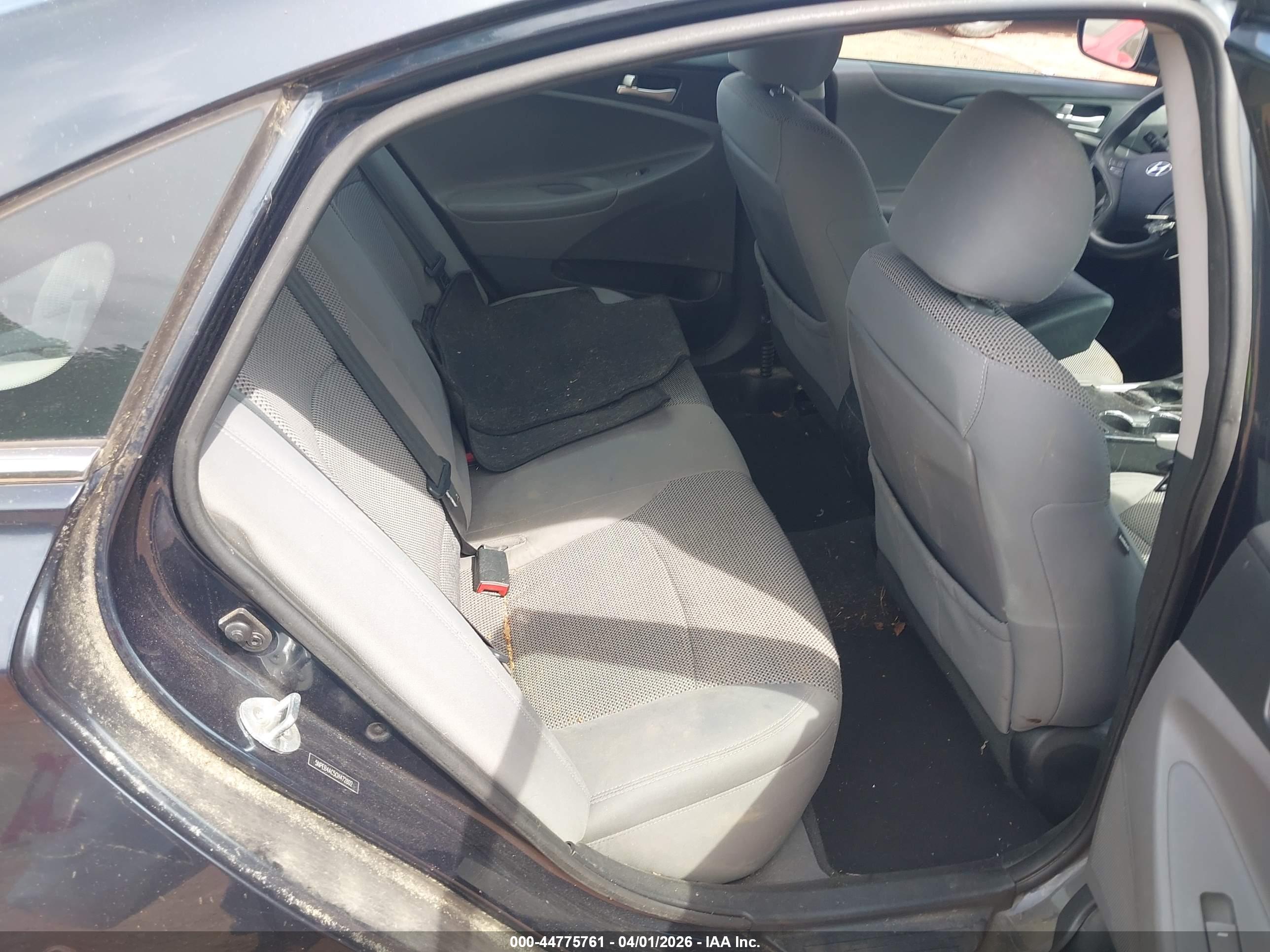 HYUNDAI SONATA image 8