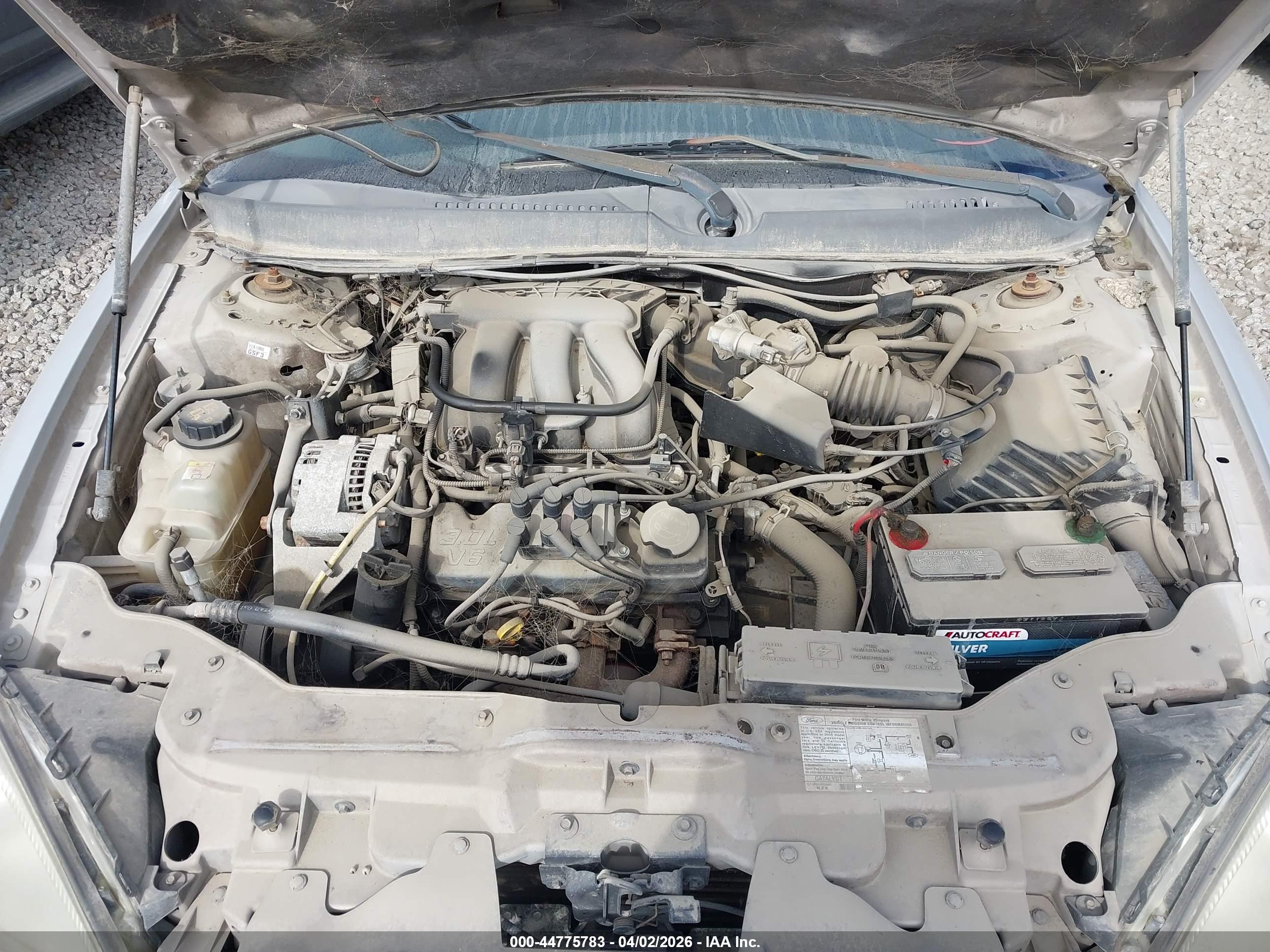 FORD TAURUS image 10