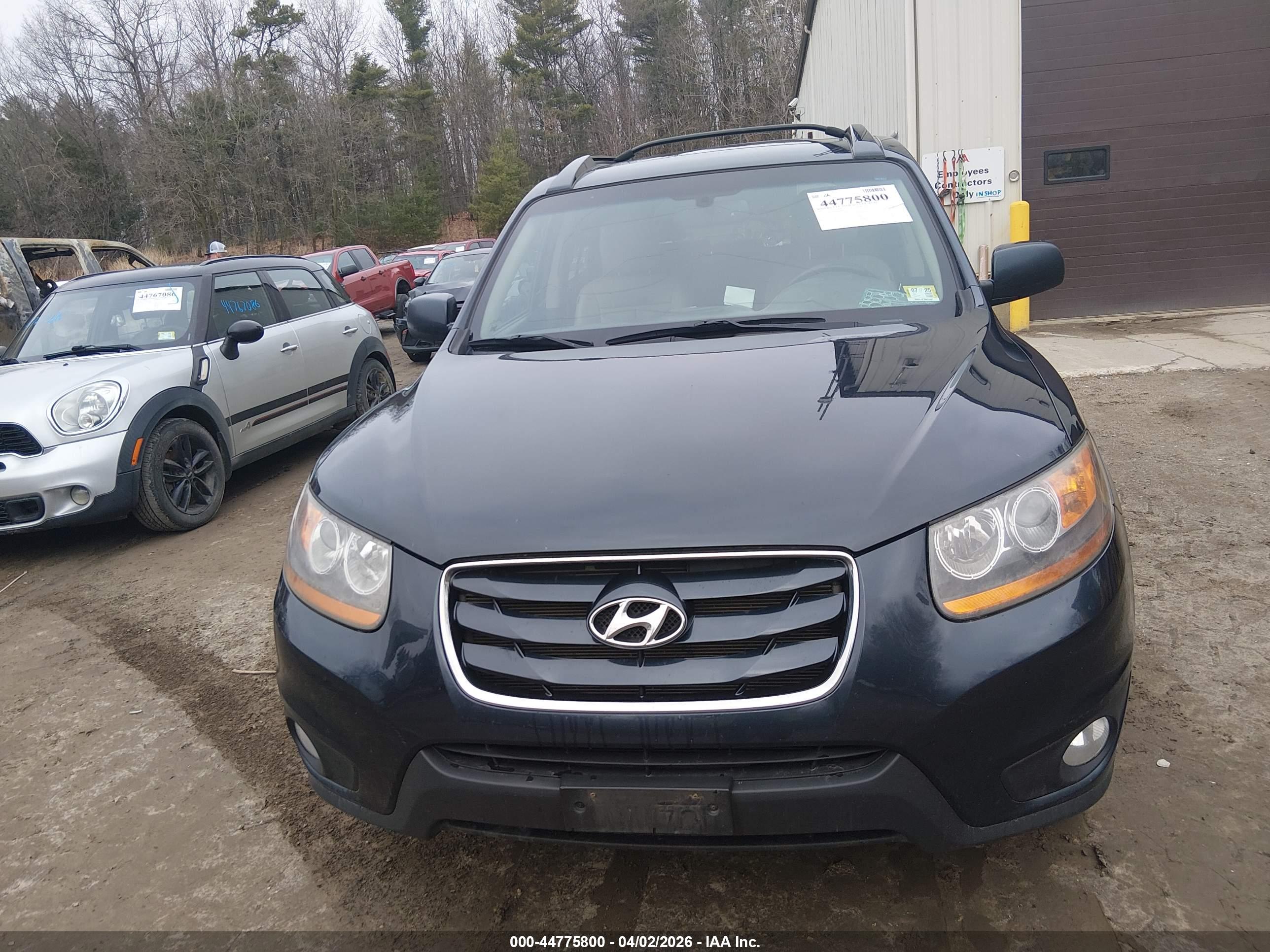 HYUNDAI SANTA image 6