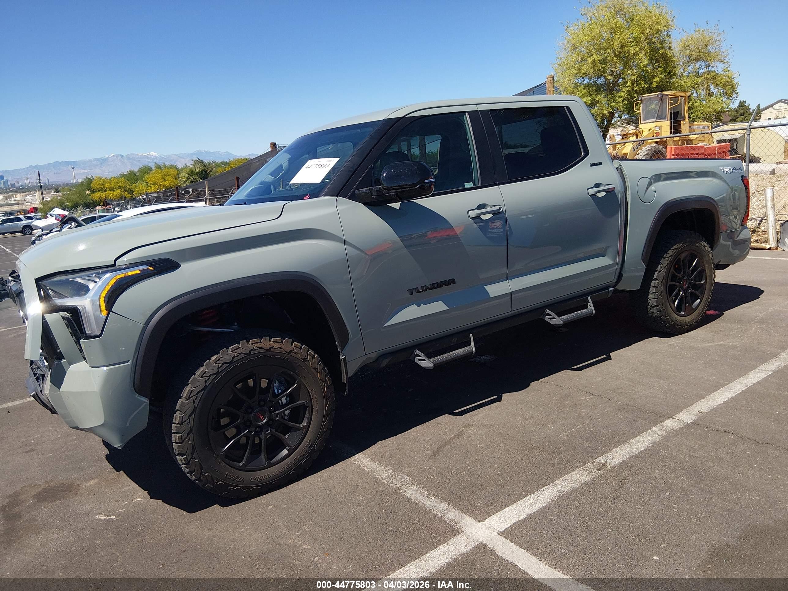 TOYOTA TUNDRA image 2