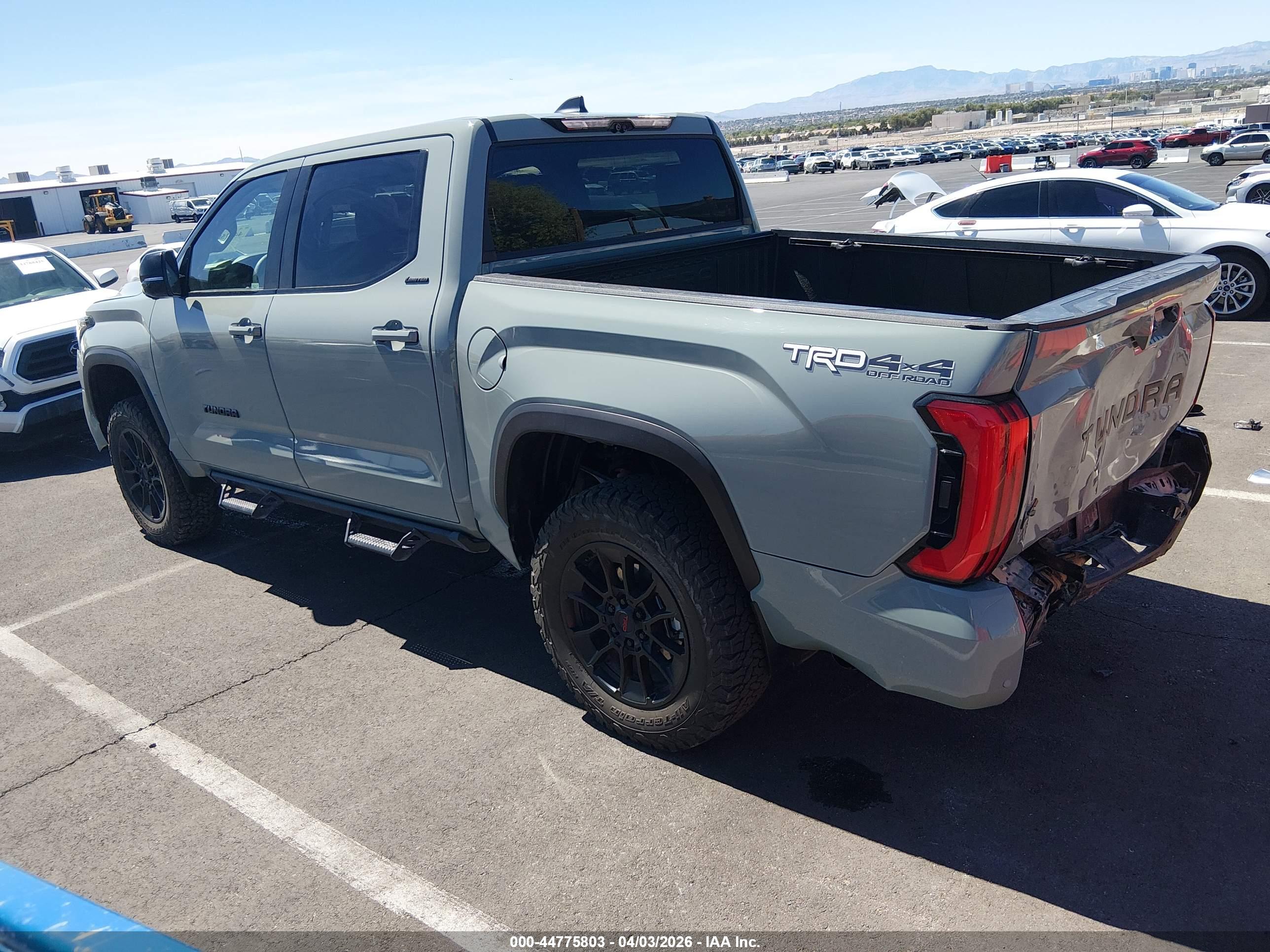 TOYOTA TUNDRA image 3