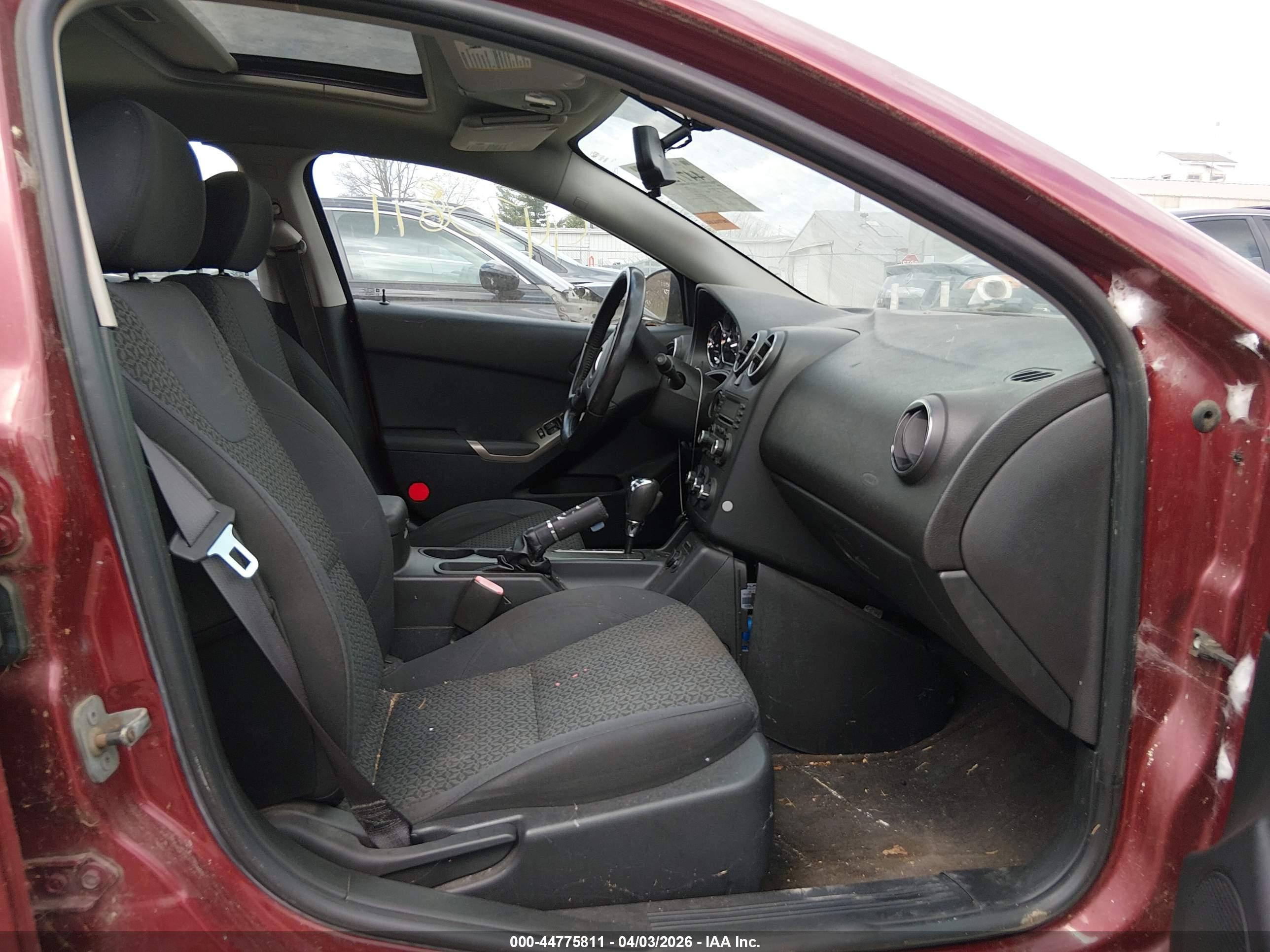 PONTIAC G6 image 5