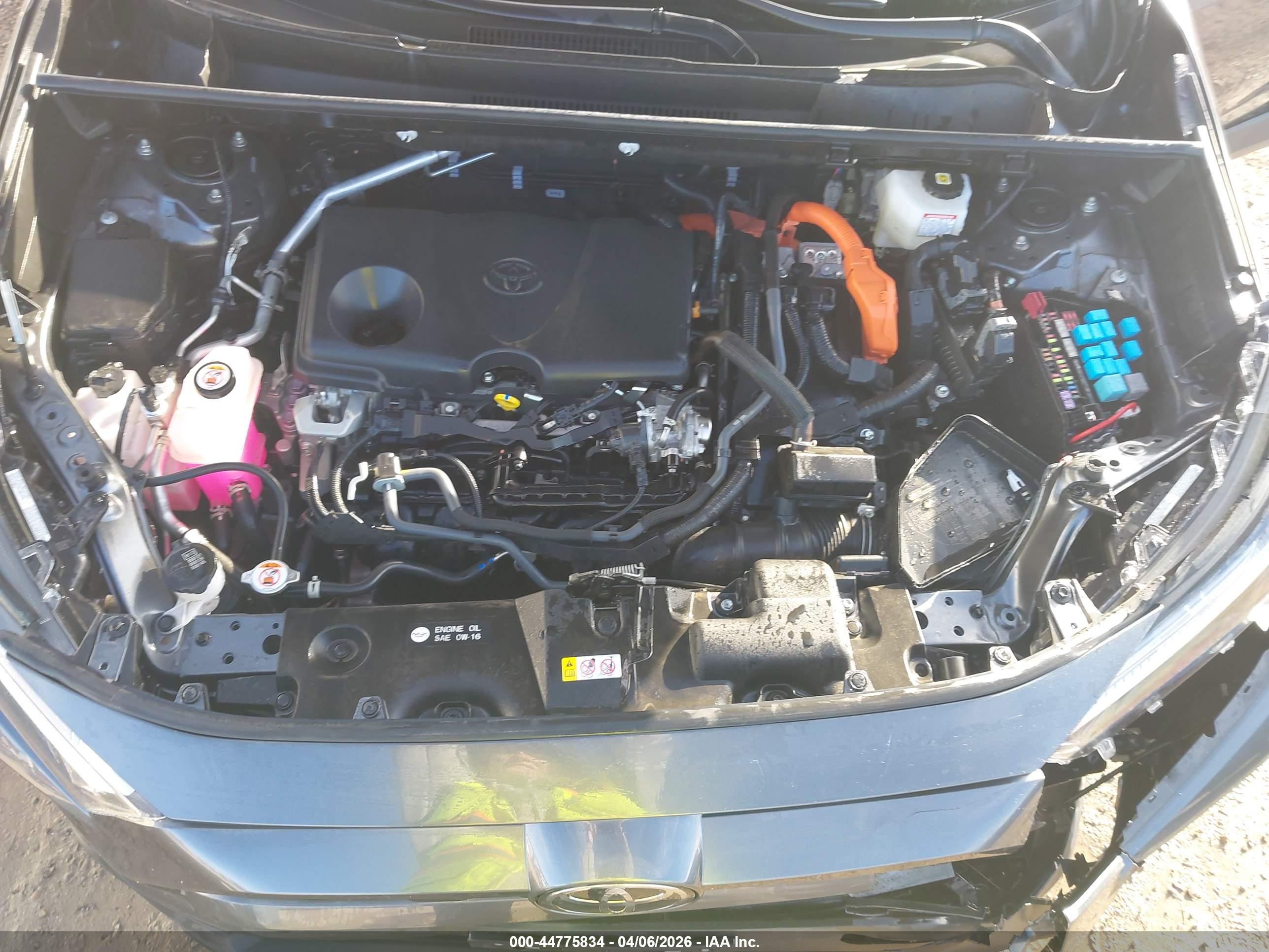 TOYOTA RAV4 image 10