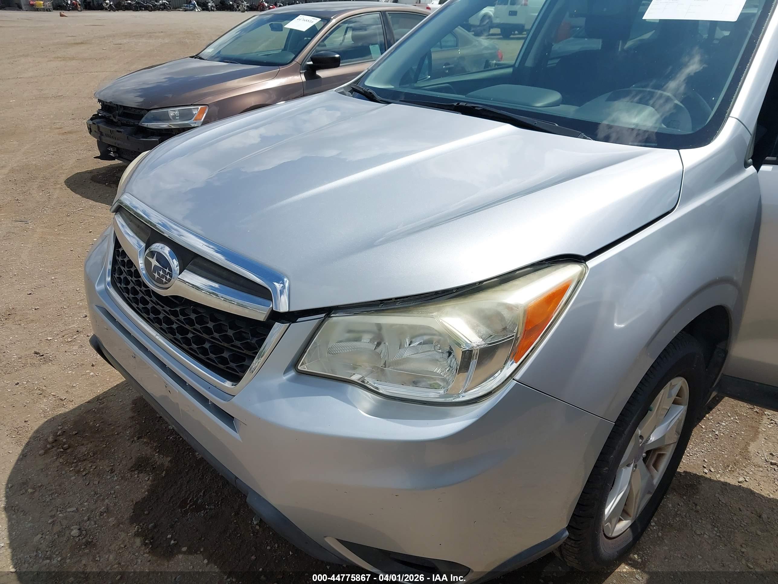 SUBARU FORESTER image 6