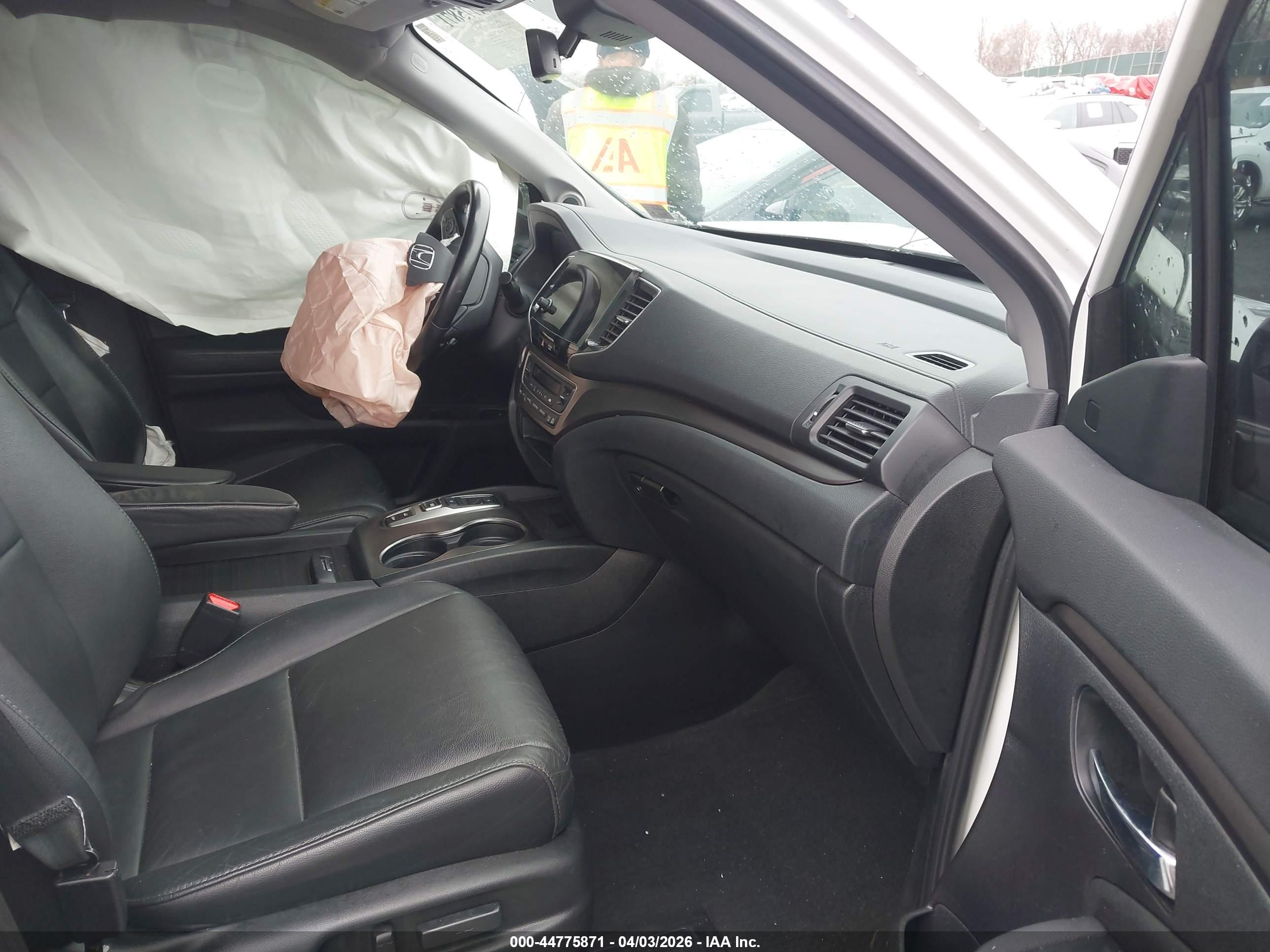 HONDA PILOT image 5