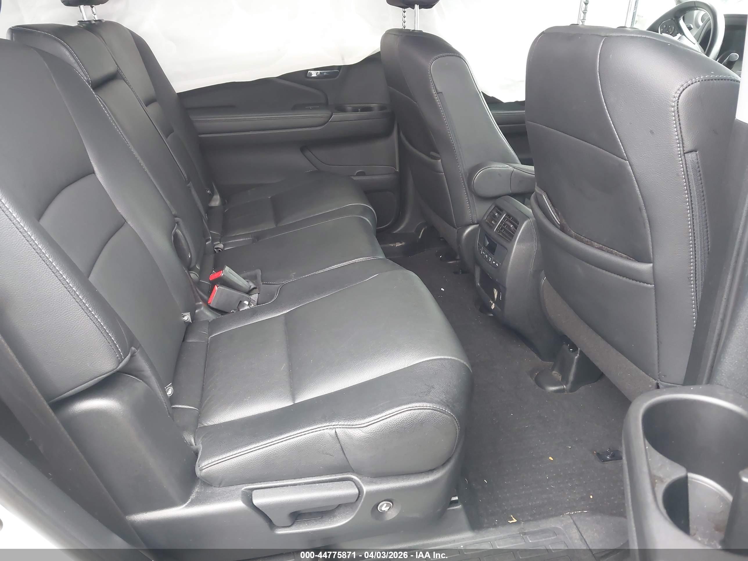 HONDA PILOT image 8