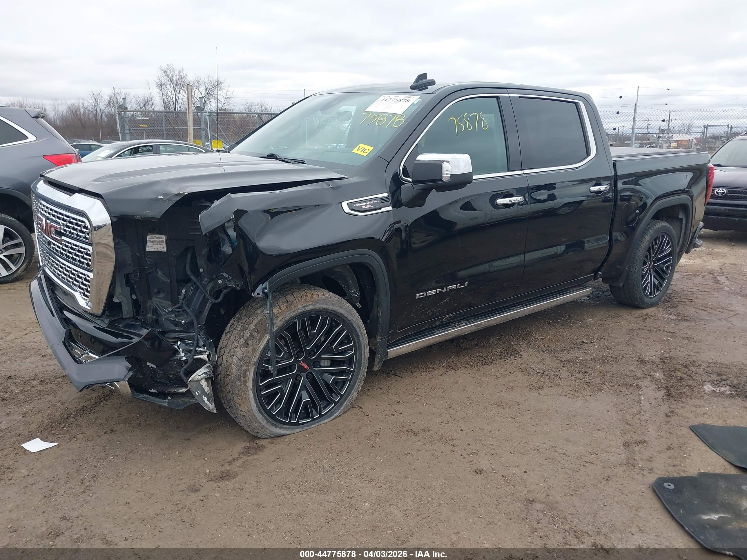 GMC SIERRA image 2