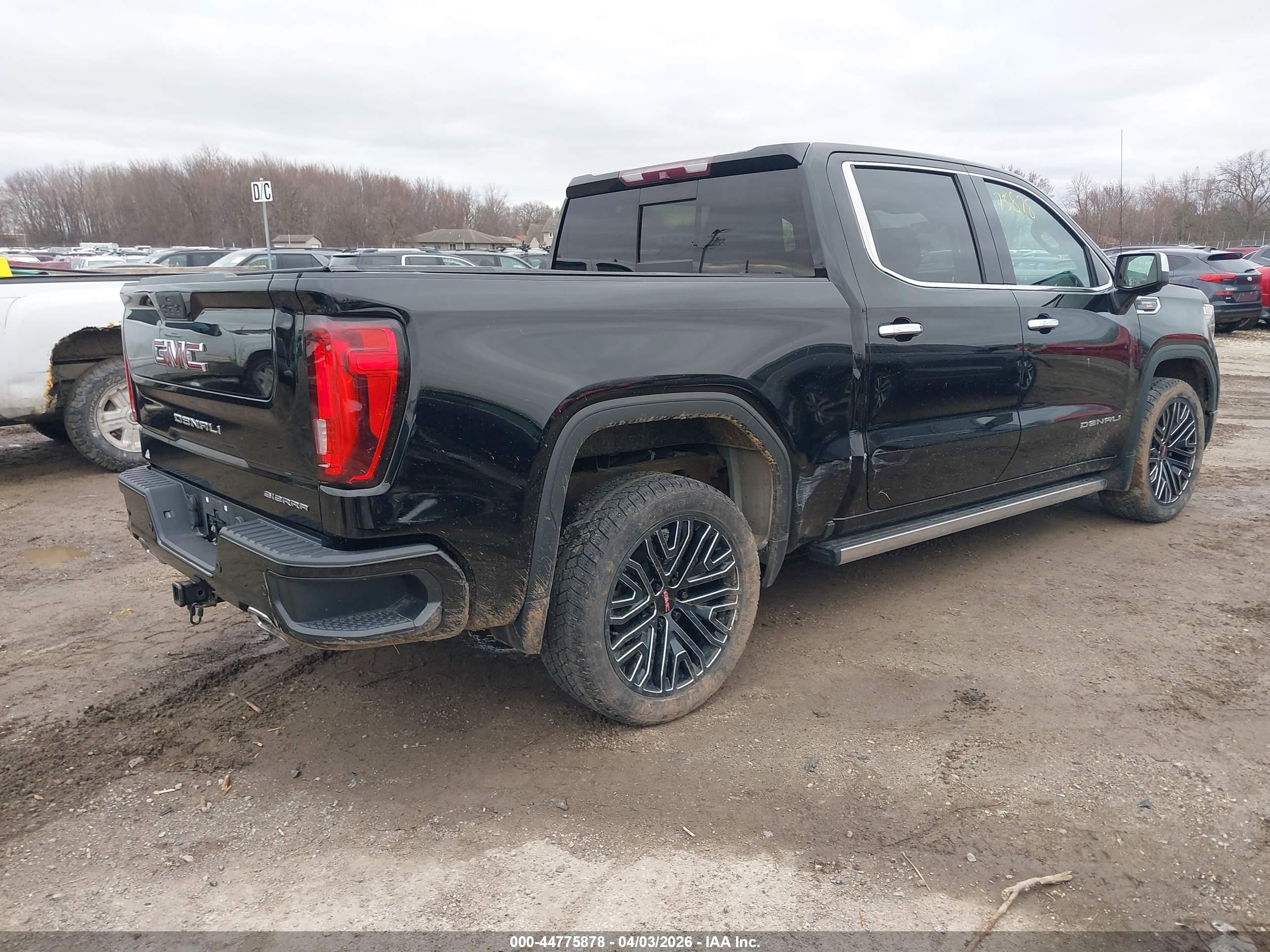 GMC SIERRA image 4