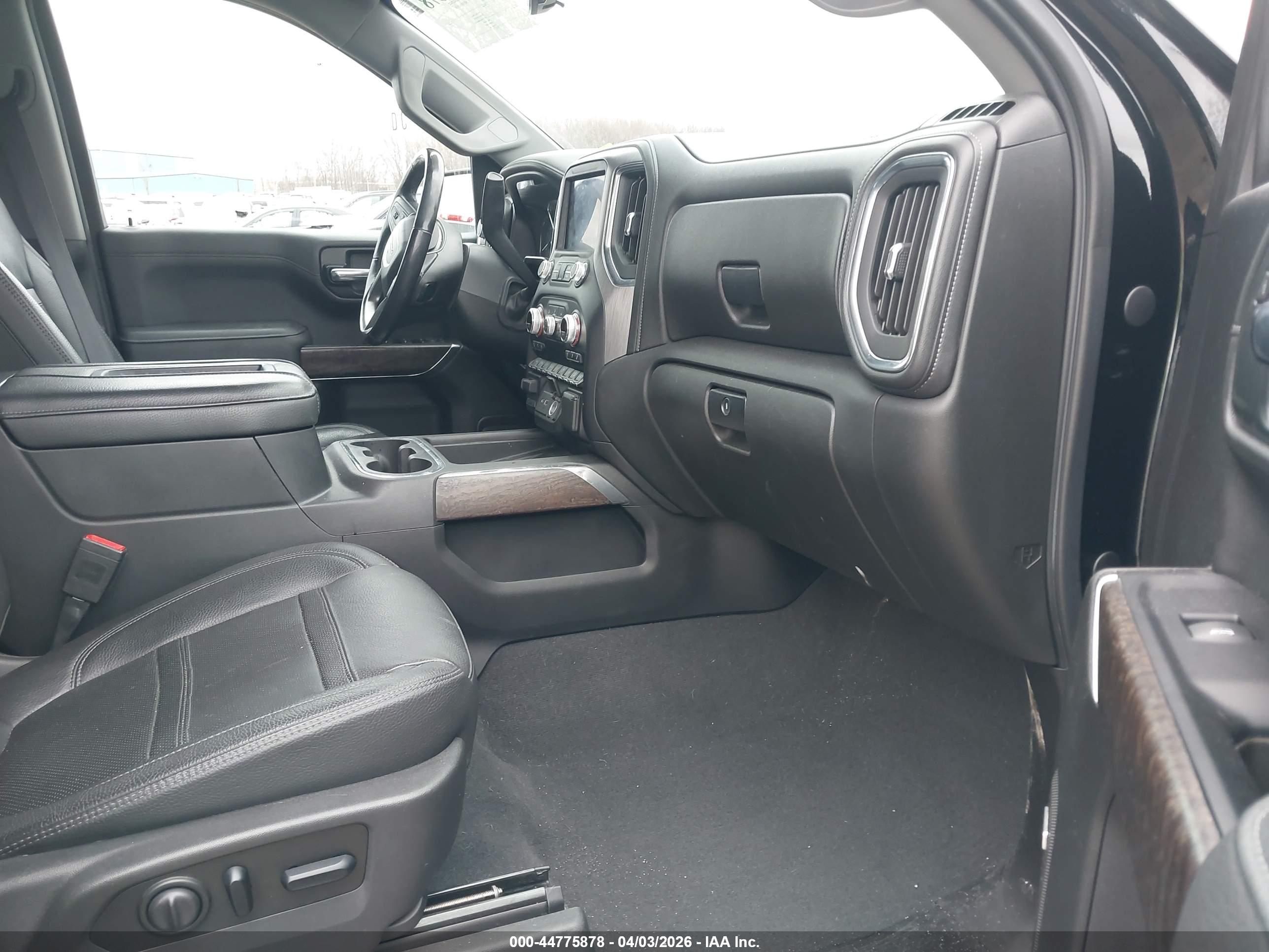 GMC SIERRA image 5