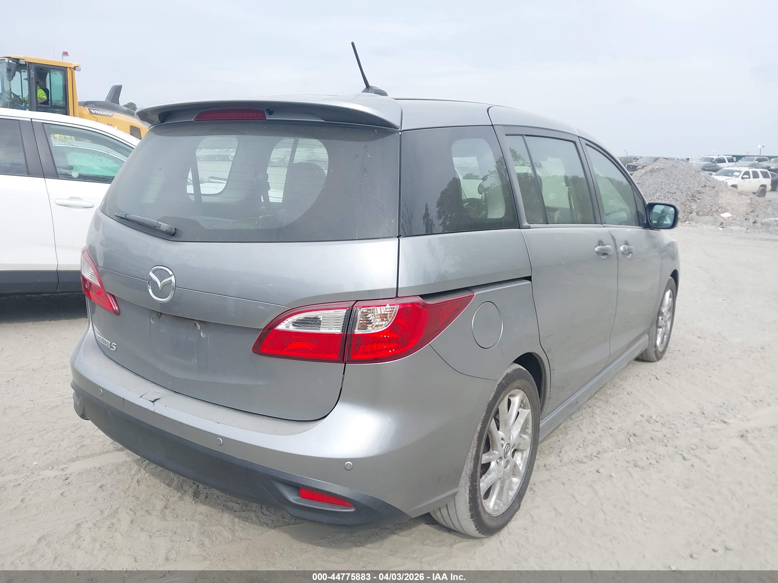 MAZDA MAZDA5 image 4