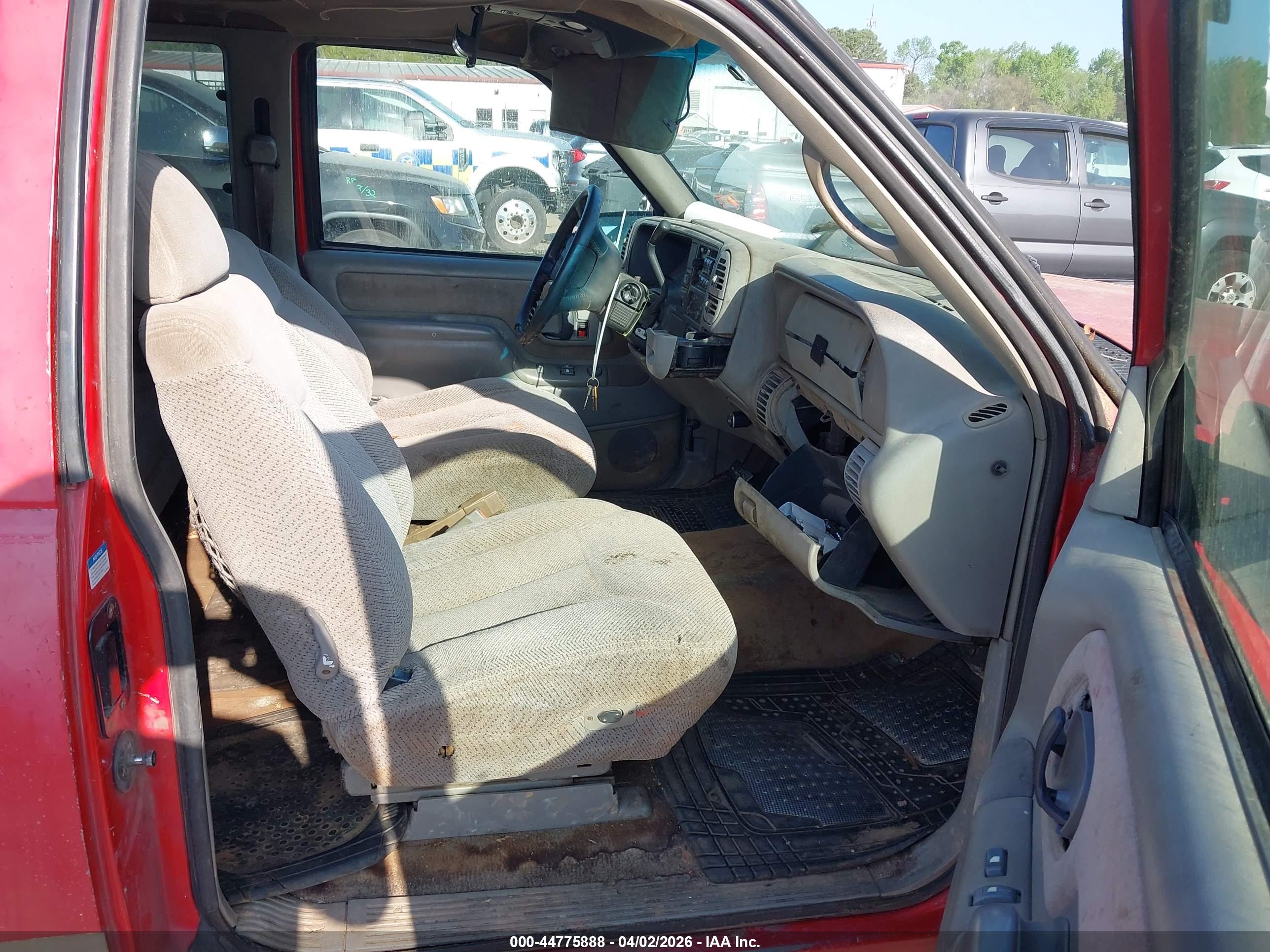 GMC SIERRA image 5