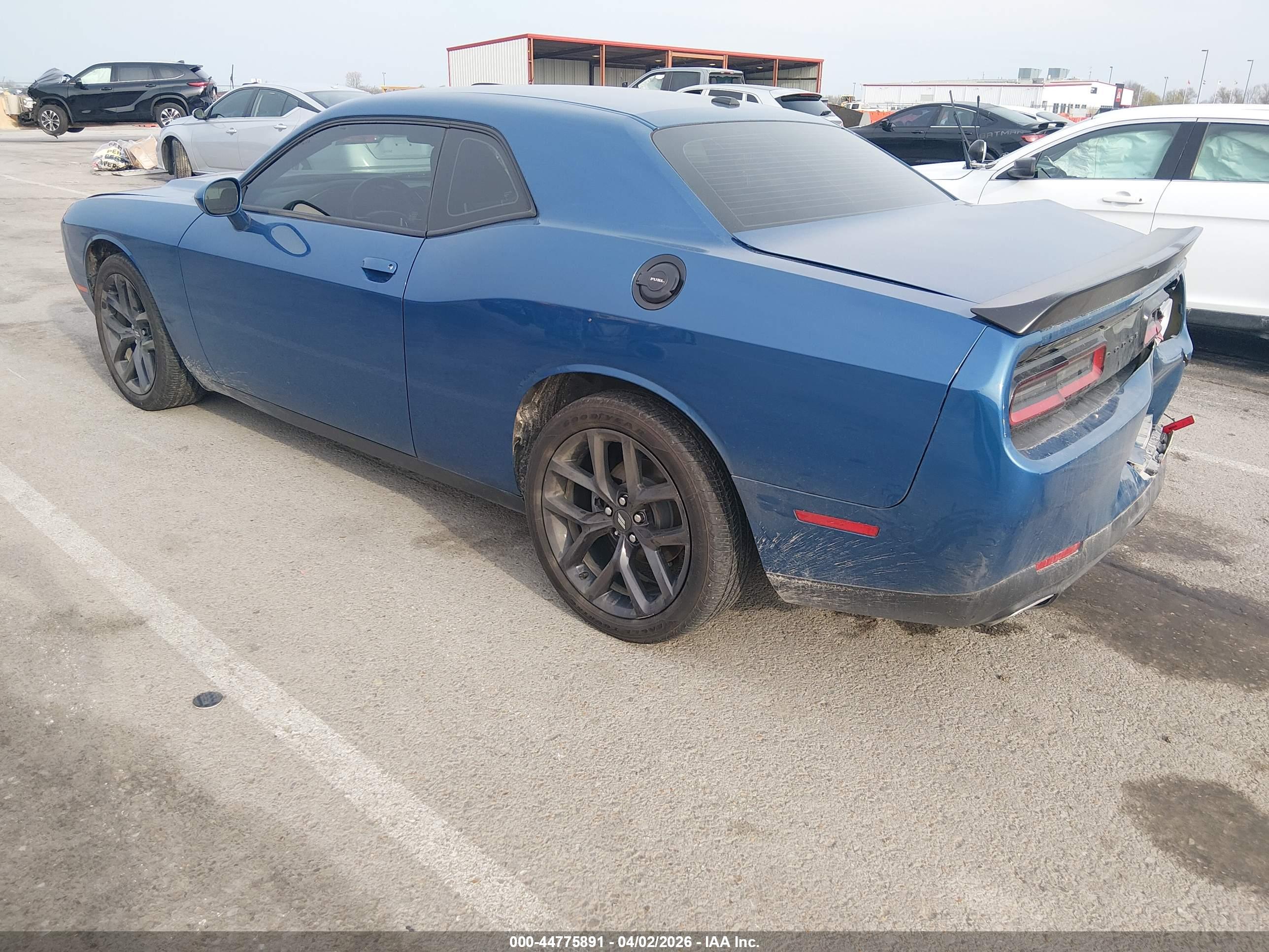 DODGE CHALLENGER image 3
