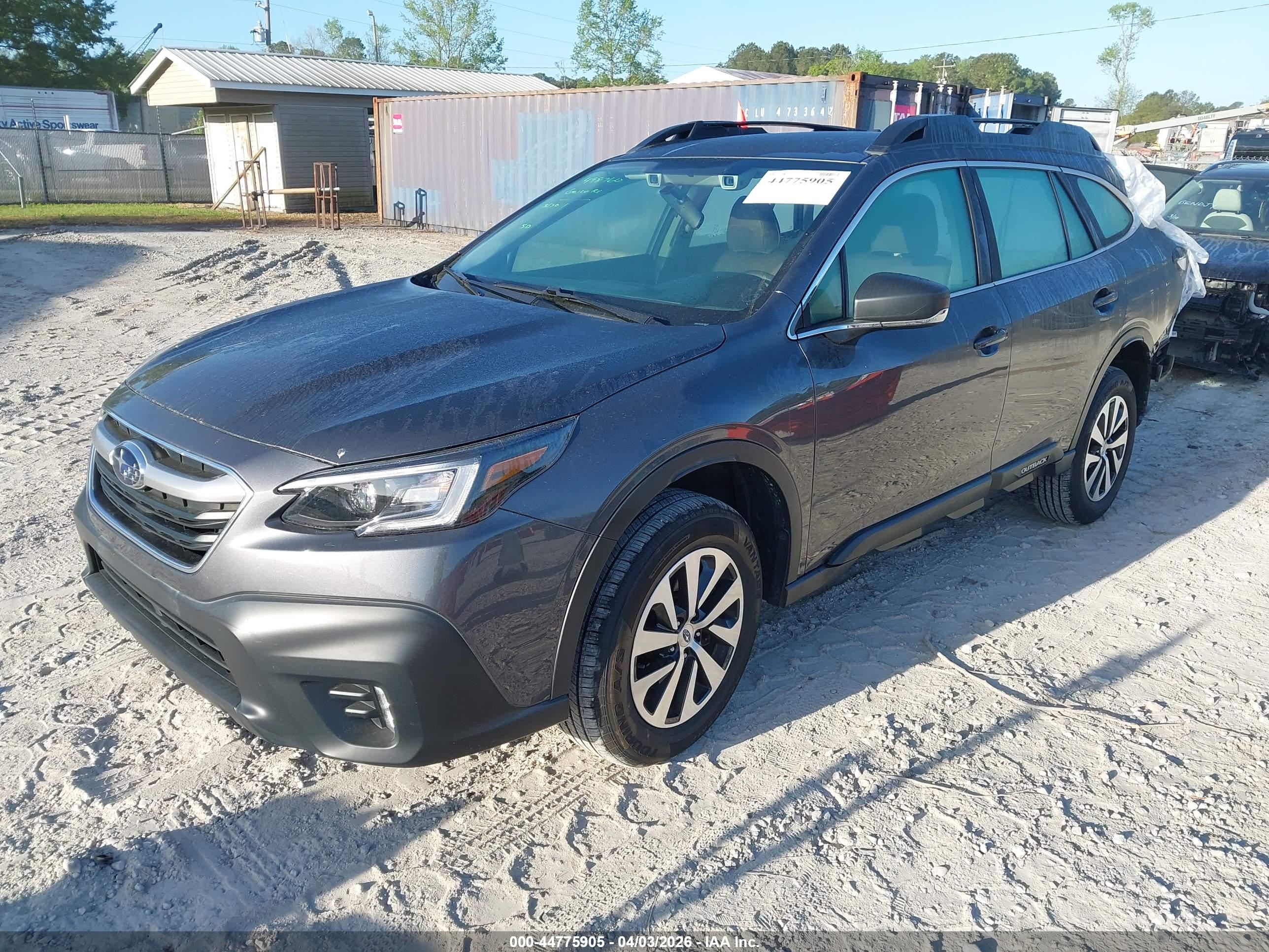 SUBARU OUTBACK image 2