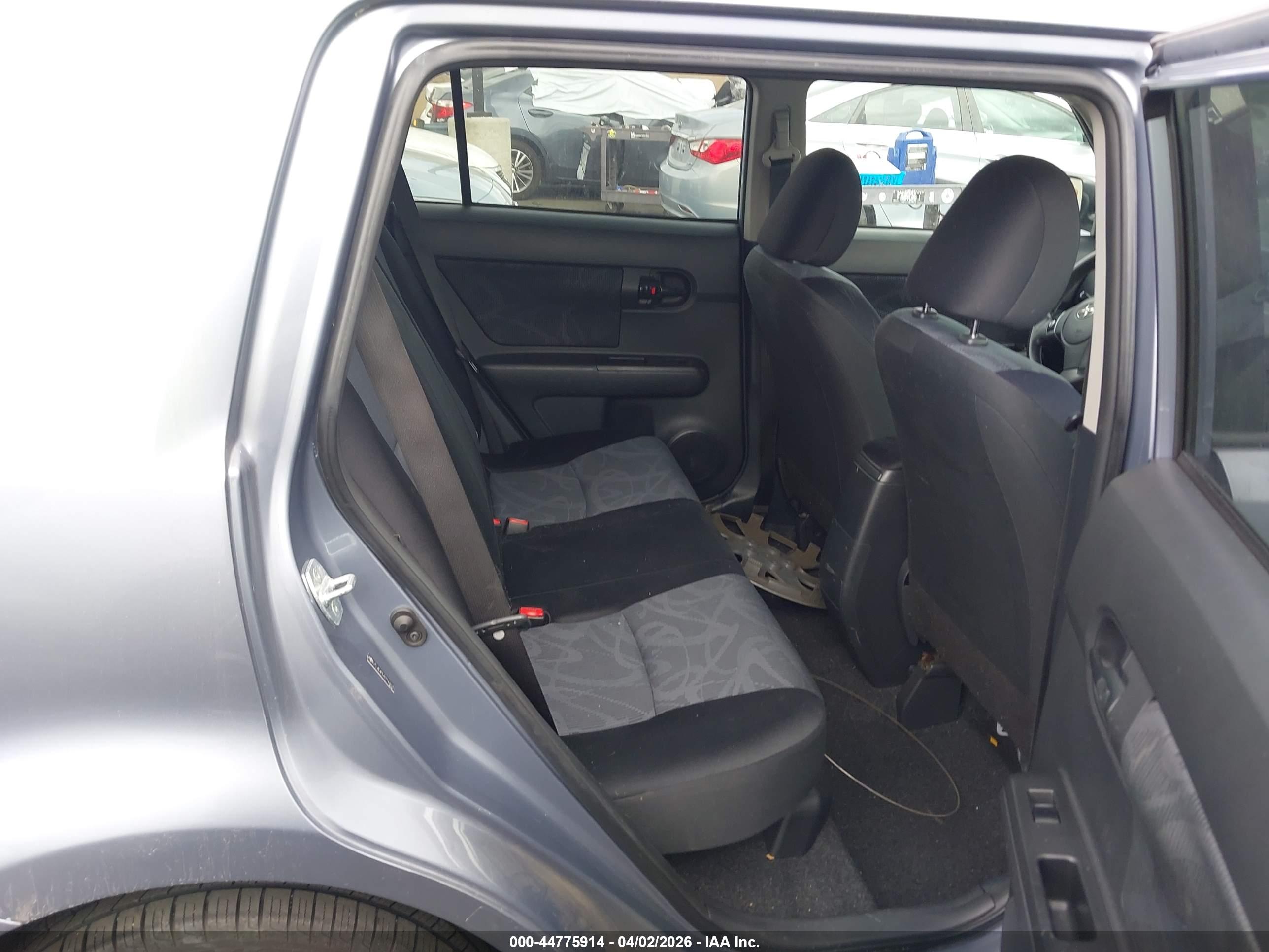 SCION XB image 8