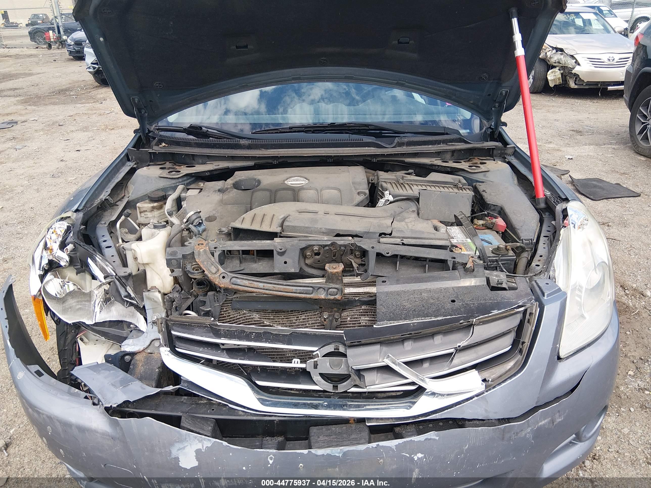 NISSAN ALTIMA image 10