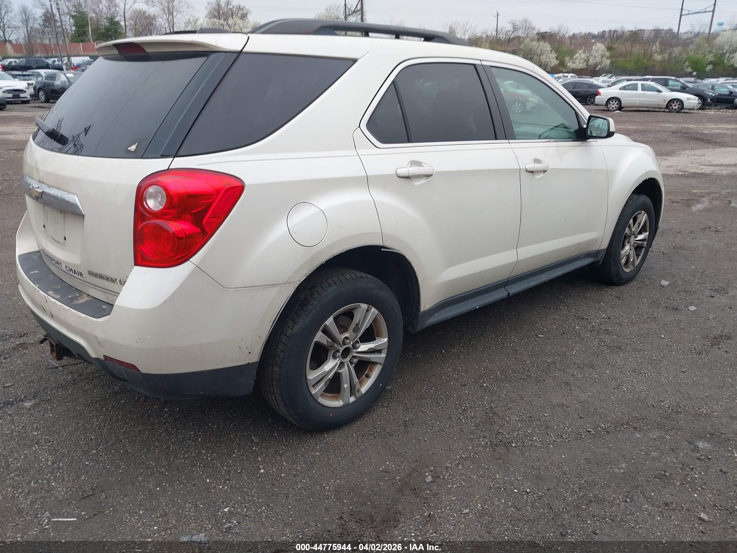 CHEVROLET EQUINOX image 4