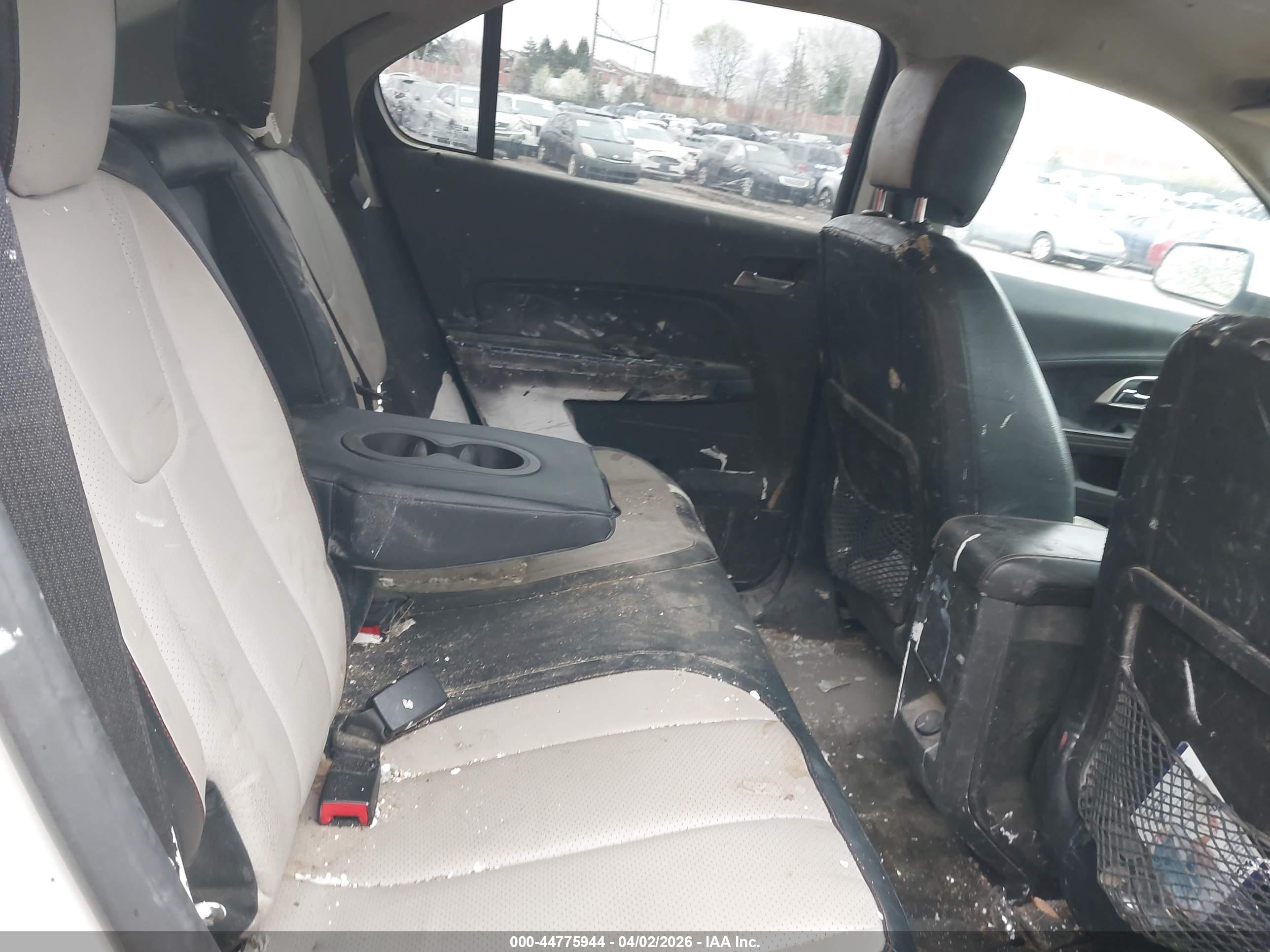 CHEVROLET EQUINOX image 8