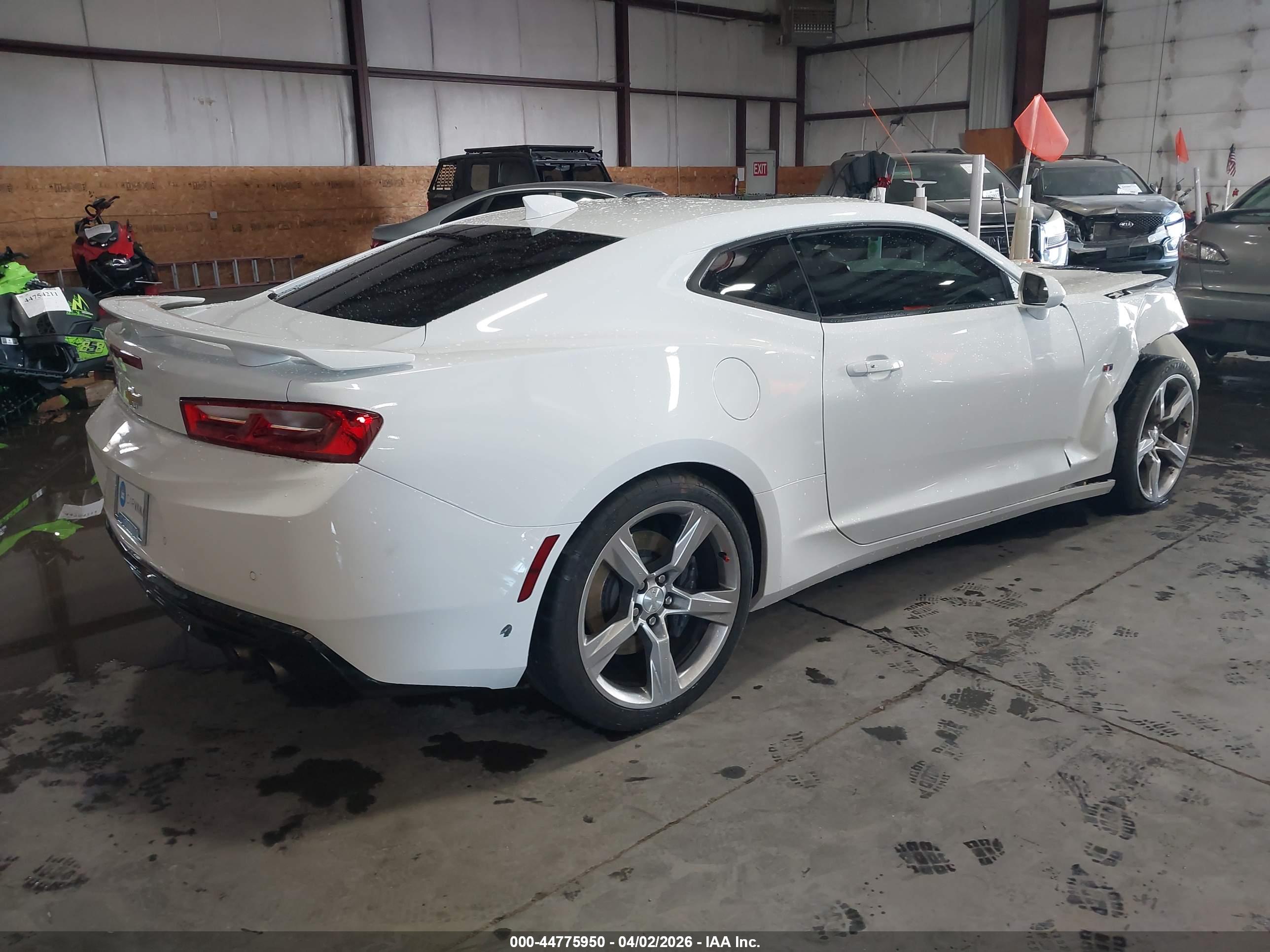 CHEVROLET CAMARO image 4