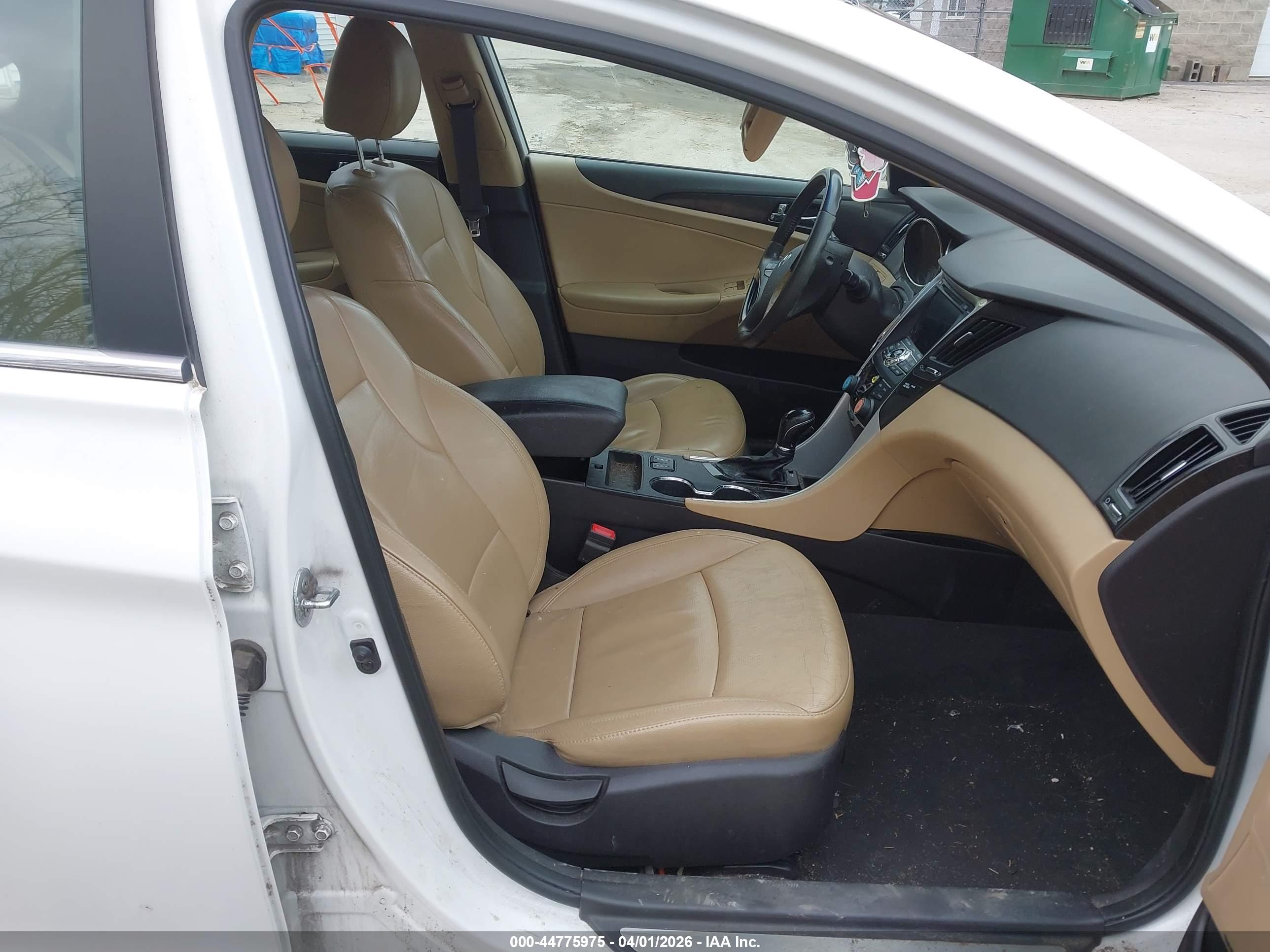HYUNDAI SONATA image 5